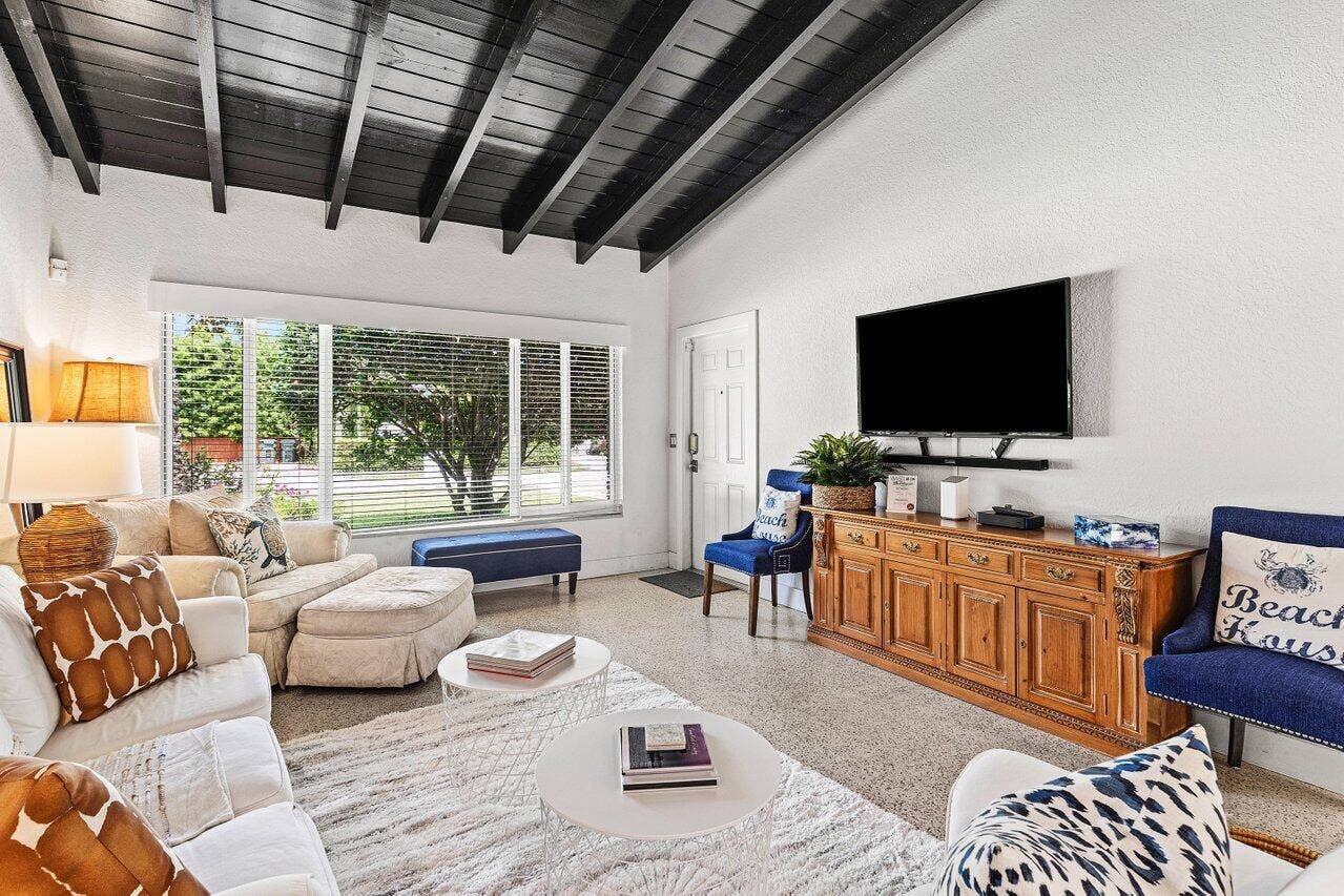 340 NE 7th Avenue, Delray Beach, Delray Beach, FL 33483 009-340Northeast7thAvenue-DelrayBeach-FL