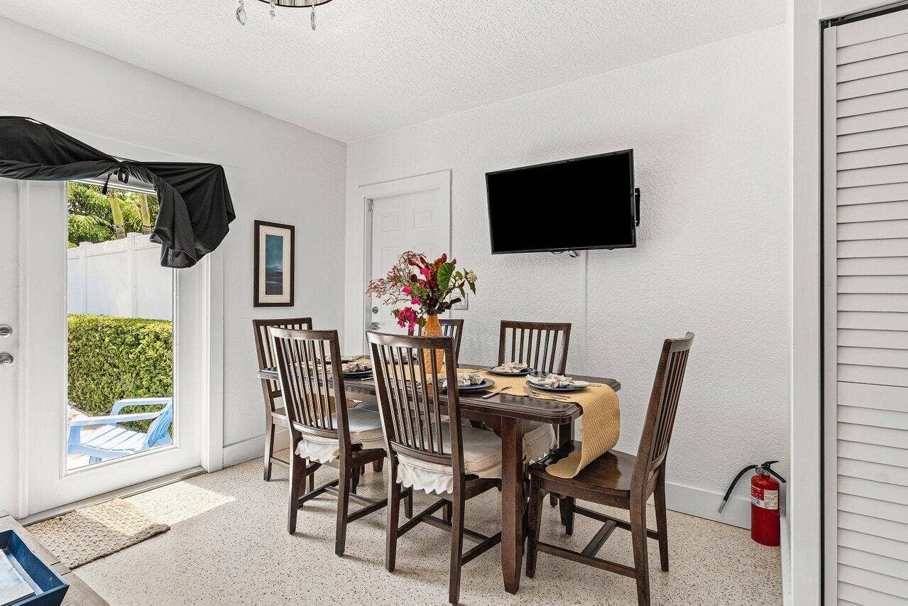 340 NE 7th Avenue, Delray Beach, Delray Beach, FL 33483 013-340Northeast7thAvenue-DelrayBeach-FL