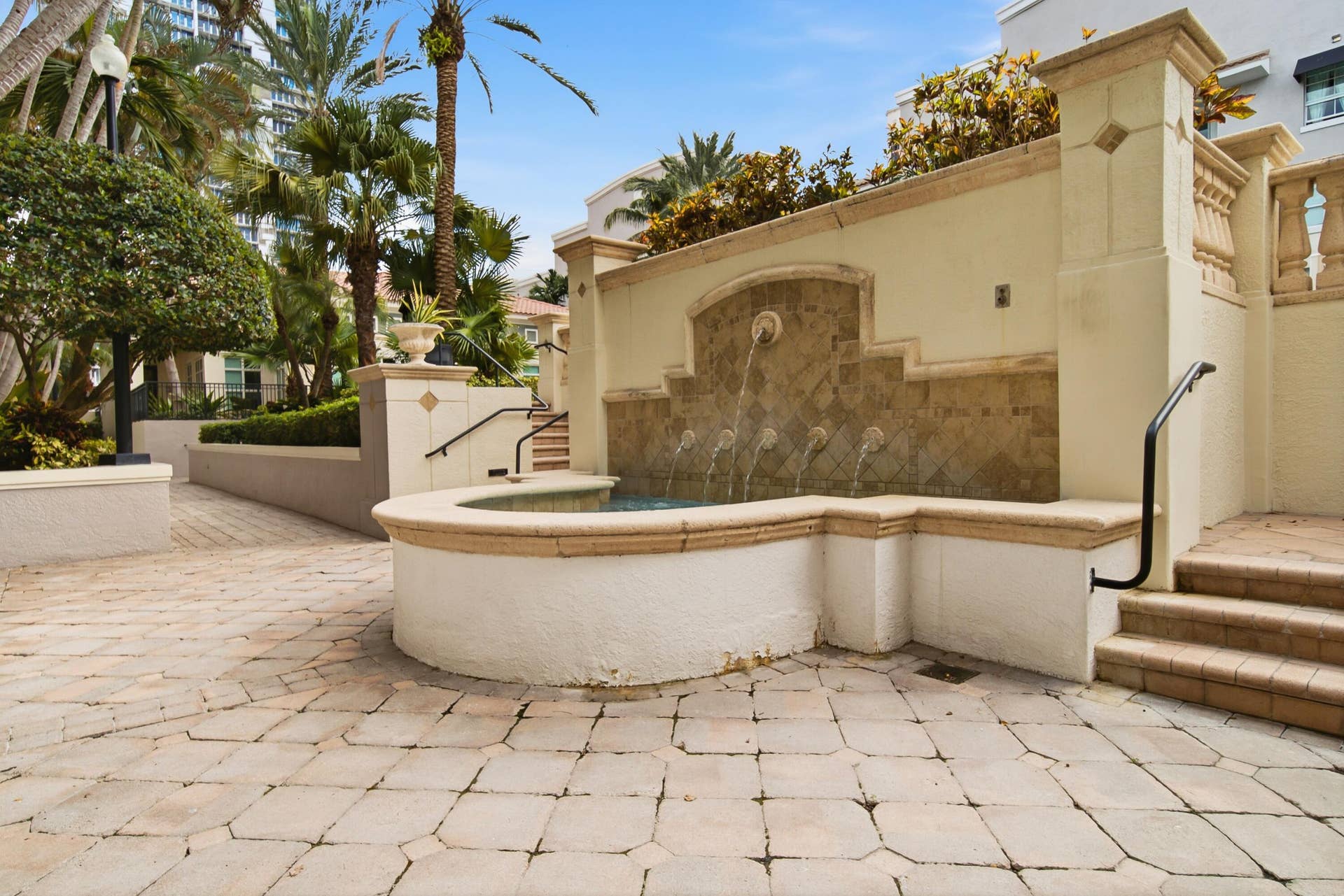 600 S Dixie Highway, #211, West Palm Beach, FL 33401 33 - Courtyard Fountain