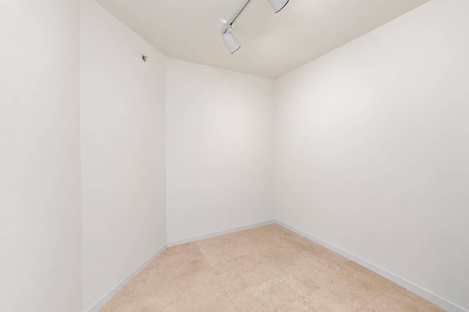 100 N FEDERAL Highway, #622, Fort Lauderdale, Fort Lauderdale, FL 33301 1