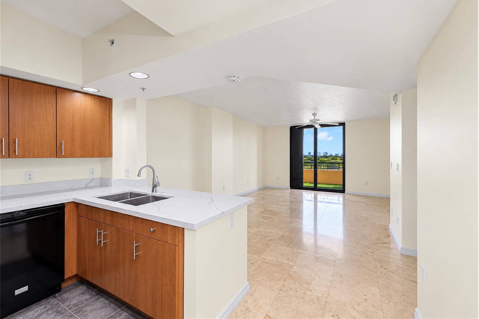 100 N FEDERAL Highway, #622, Fort Lauderdale, Fort Lauderdale, FL 33301 12