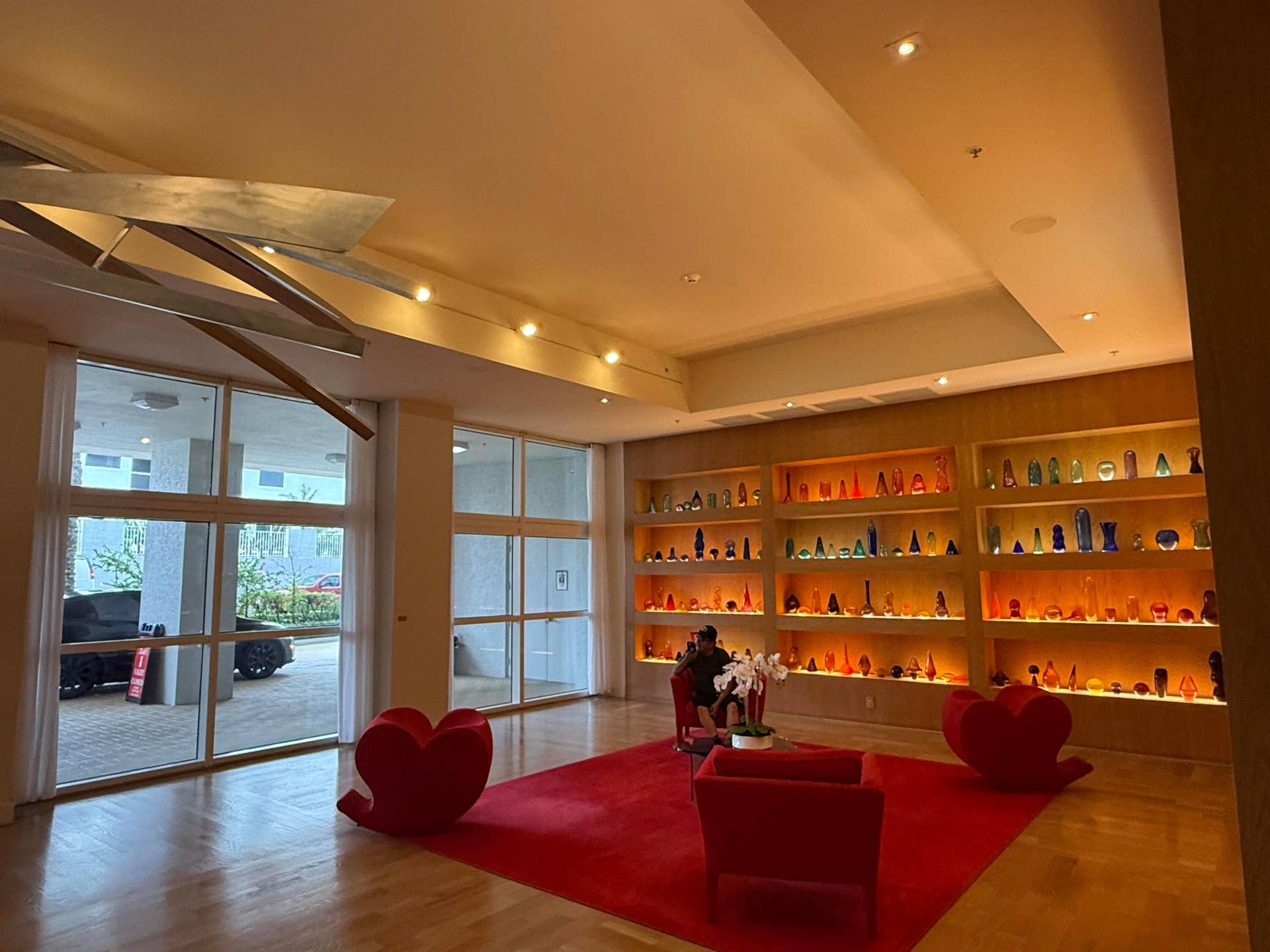 1551 N Flagler Drive, #1108, West Palm Beach, FL 33401 Lobby
