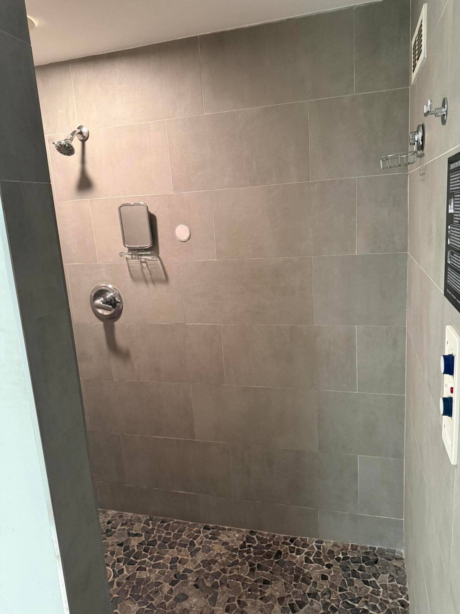 1551 N Flagler Drive, #1108, West Palm Beach, FL 33401 Men's gym shower