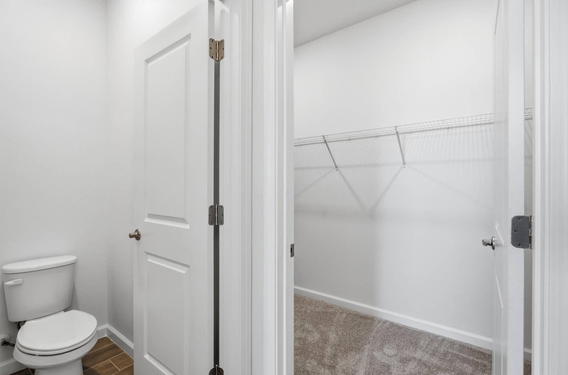 5437 NW CAMBERLY Court, Port St Lucie, FL 34987 Bath:closet