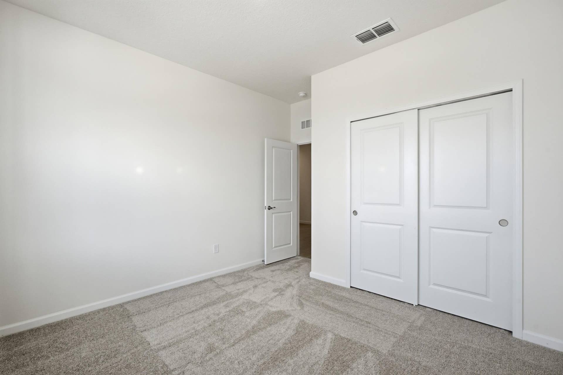 5437 NW CAMBERLY Court, Port St Lucie, FL 34987 BR 3