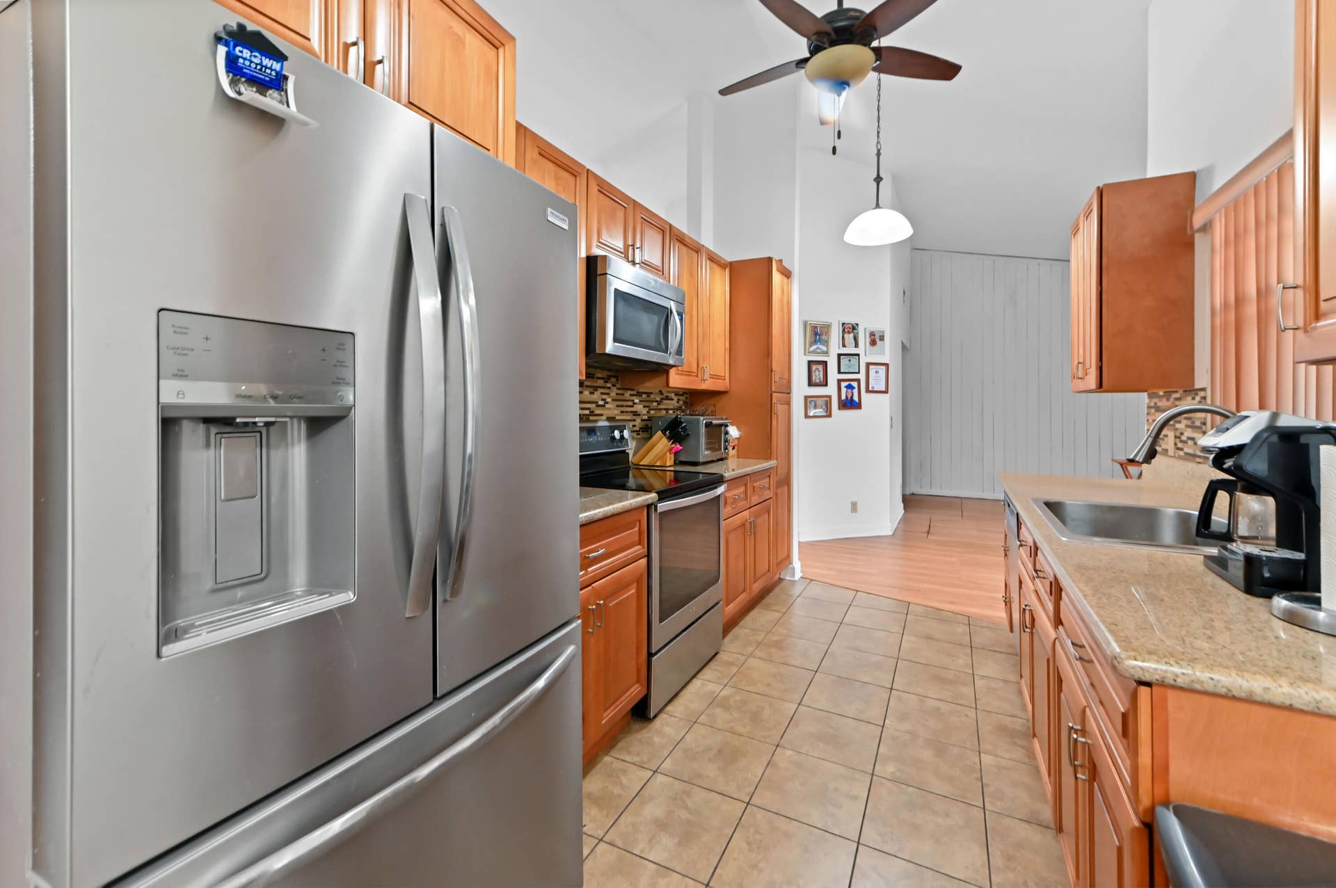 12 kitchen 01