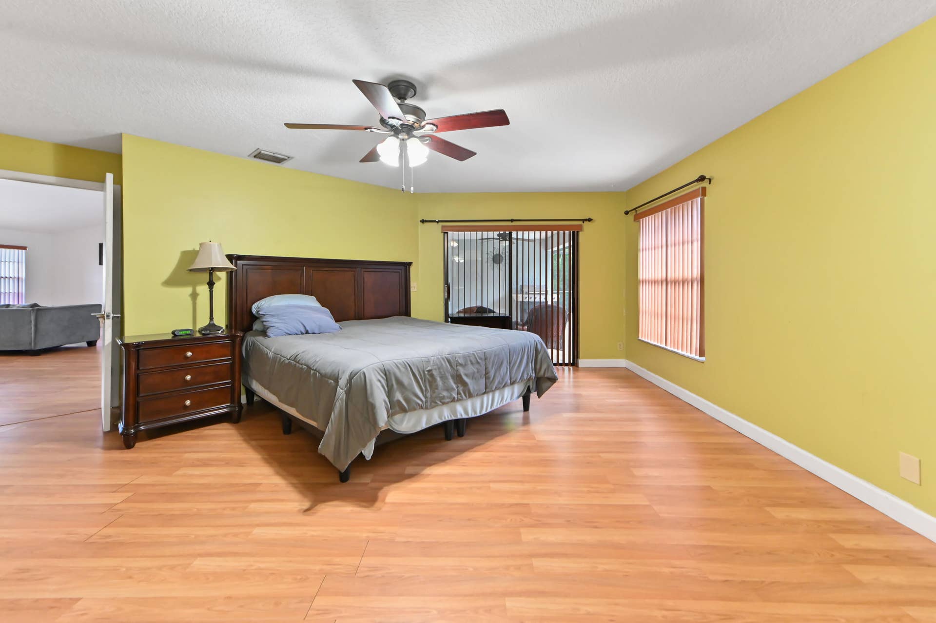 22 bedroom 03