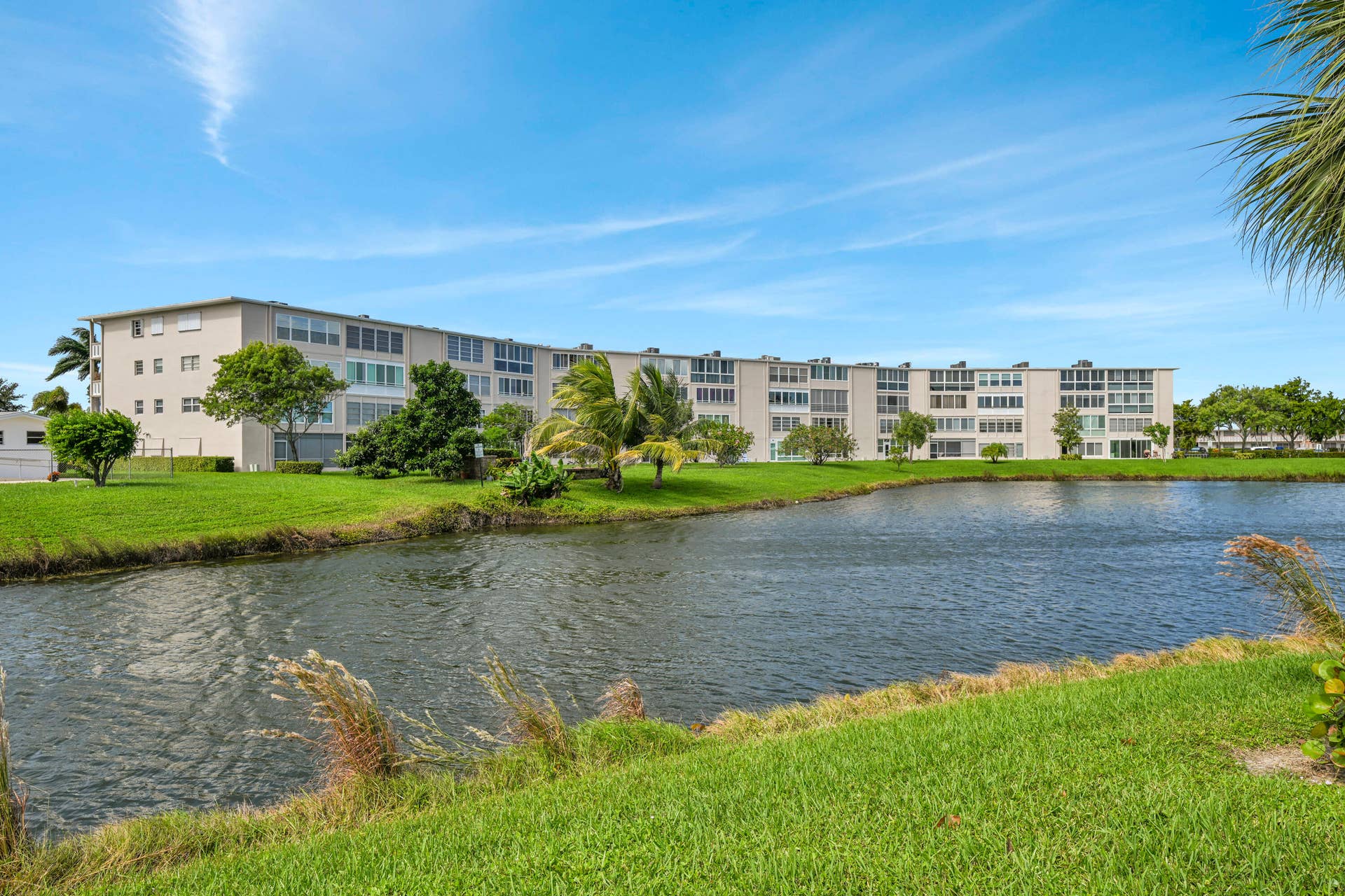 363 Wellington J West Palm Beach 00039