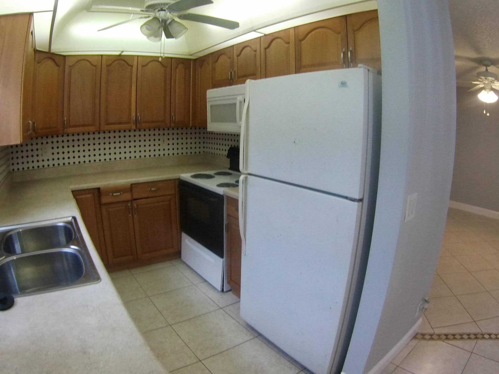 67 Normandy B, Delray Beach, FL 33484 SING0012