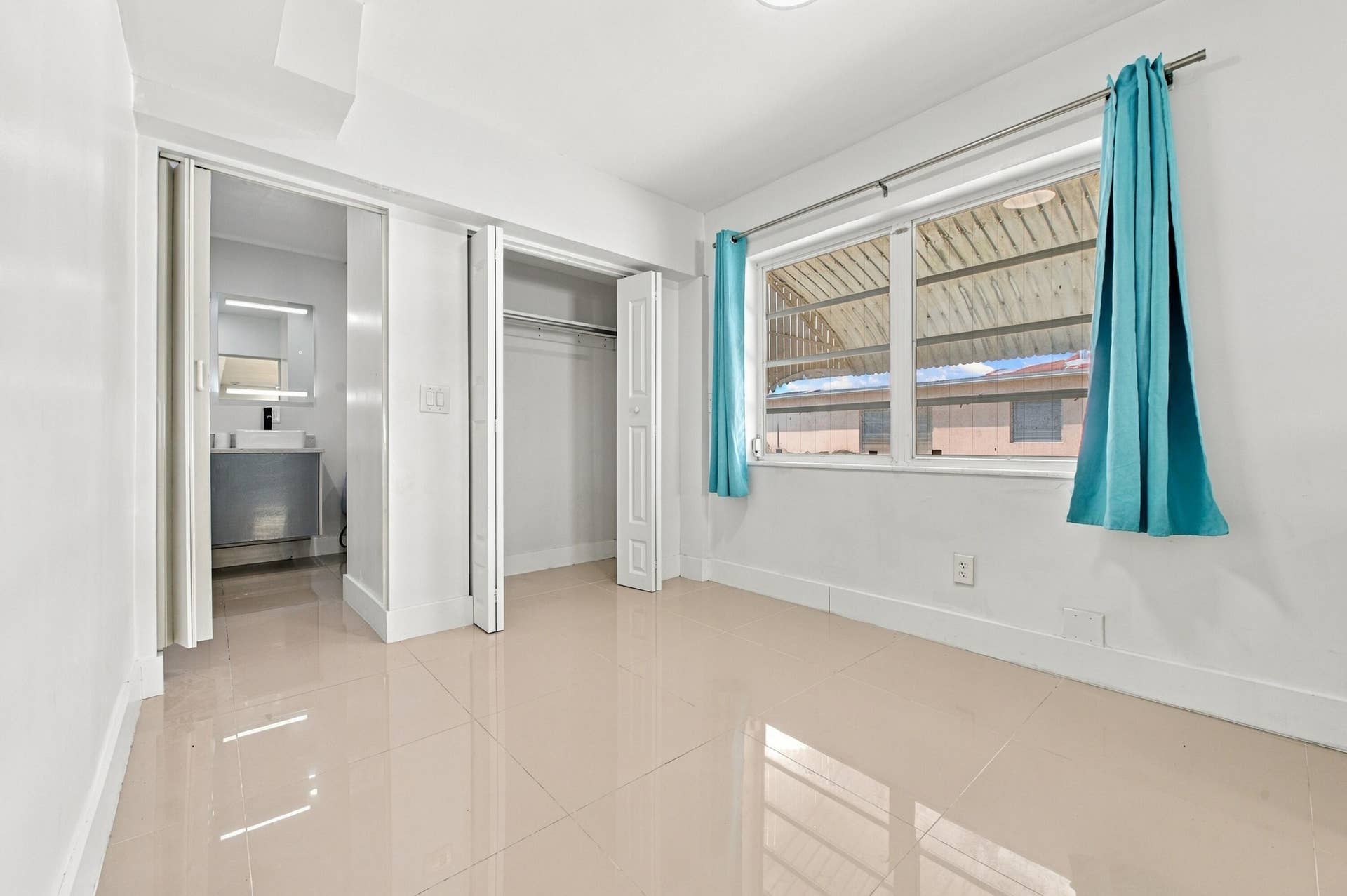 2463 LINCOLN Street, Hollywood, FL 33020 _DSC2562