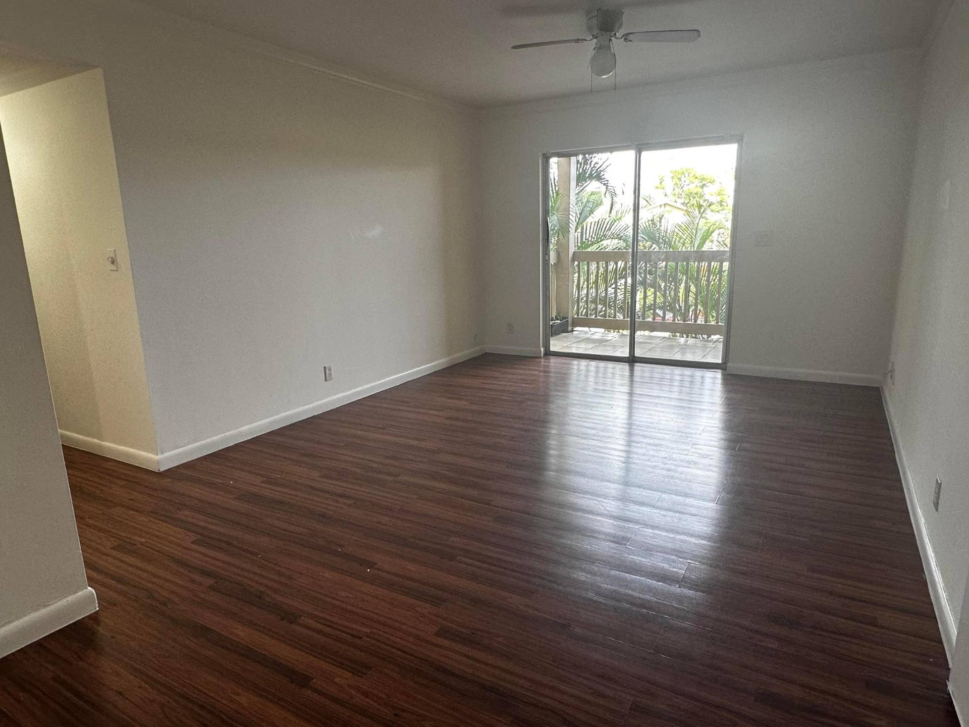 1798 ABBEY Road, #204, West Palm Beach, West Palm Beach, FL 33415 Living