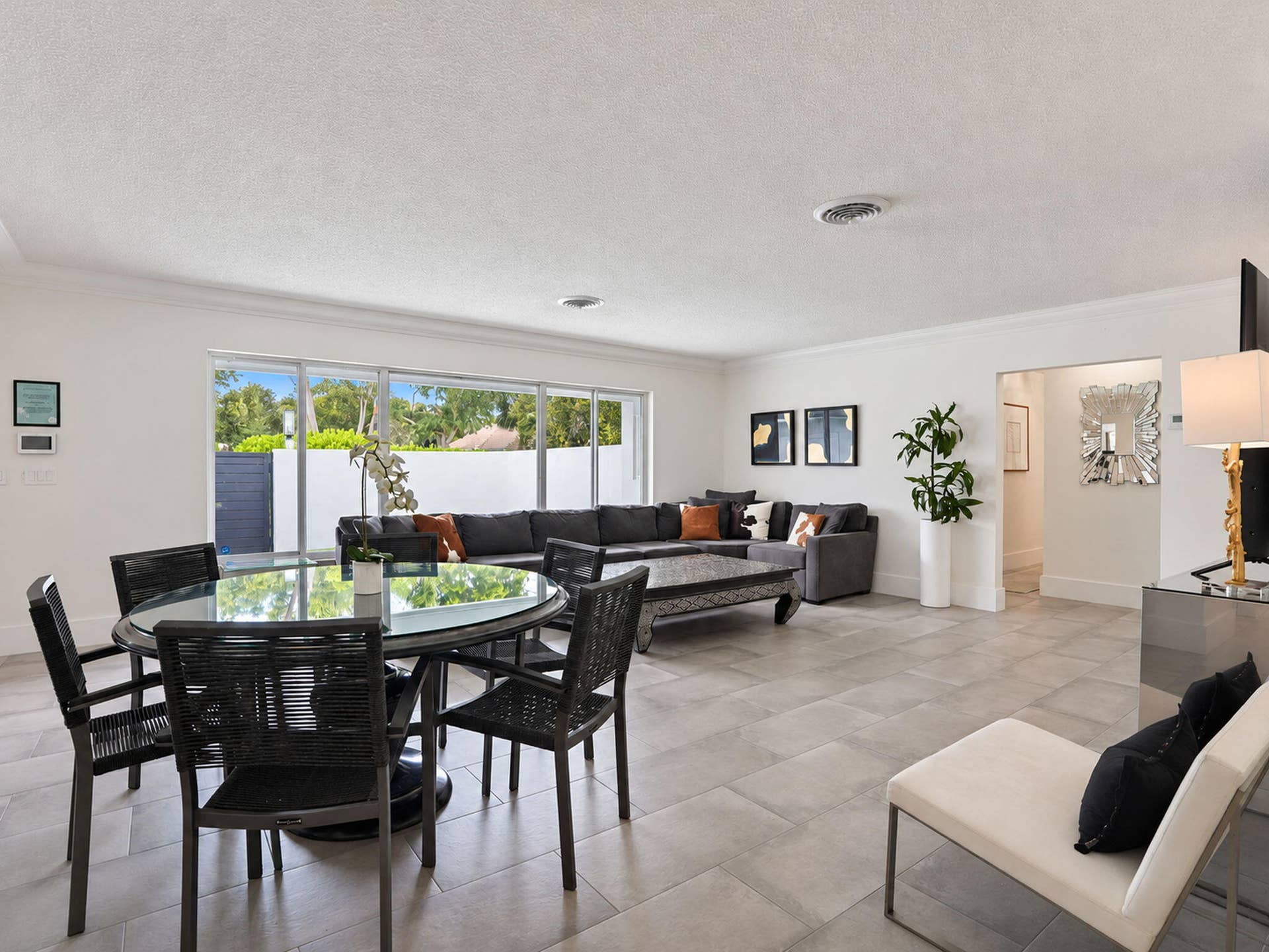 2632 NE 35TH Street, Fort Lauderdale, FL 33306 5-web-or-mls-2632_03