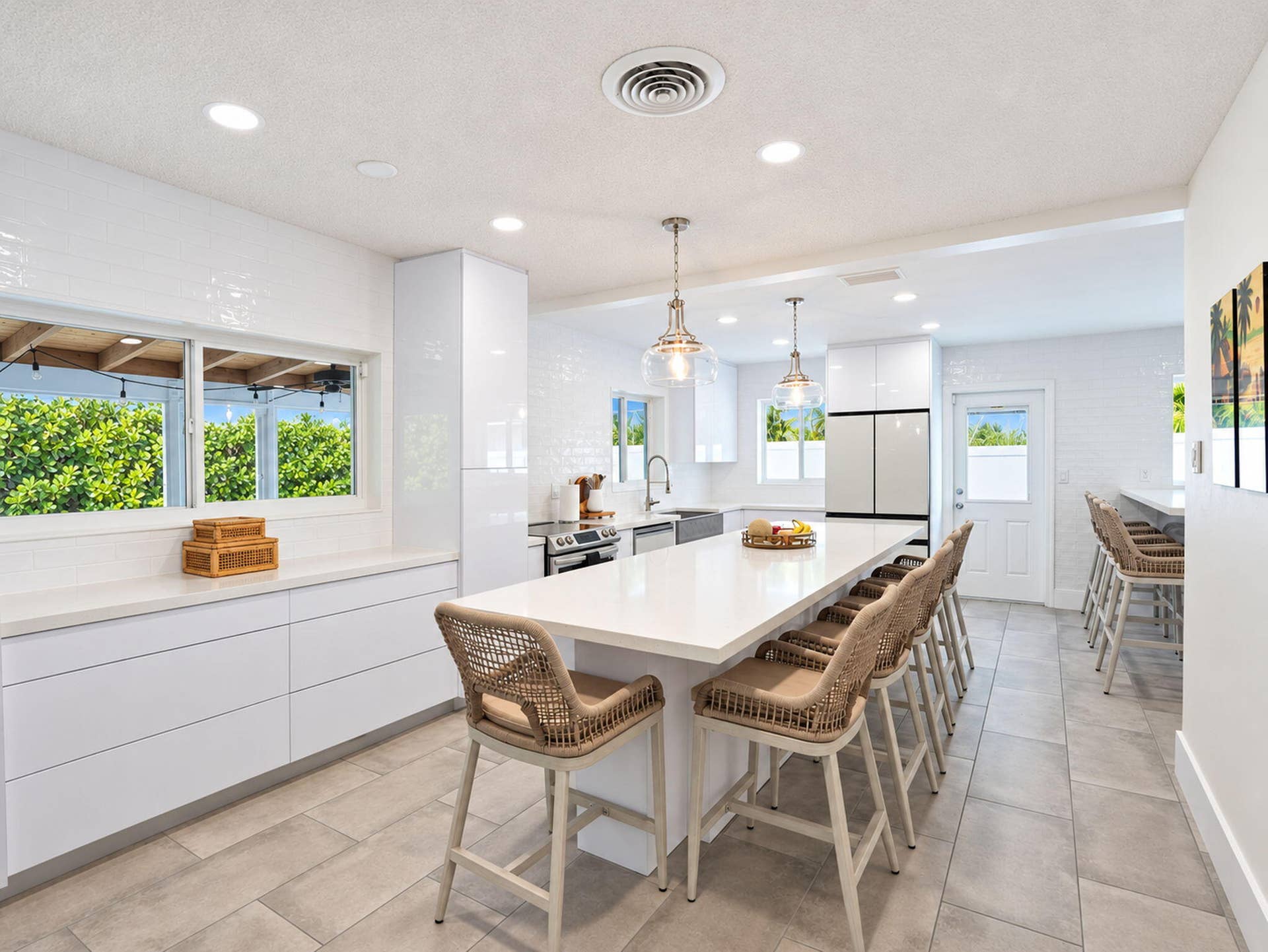 2632 NE 35TH Street, Fort Lauderdale, FL 33306 17-web-or-mls-2632_08