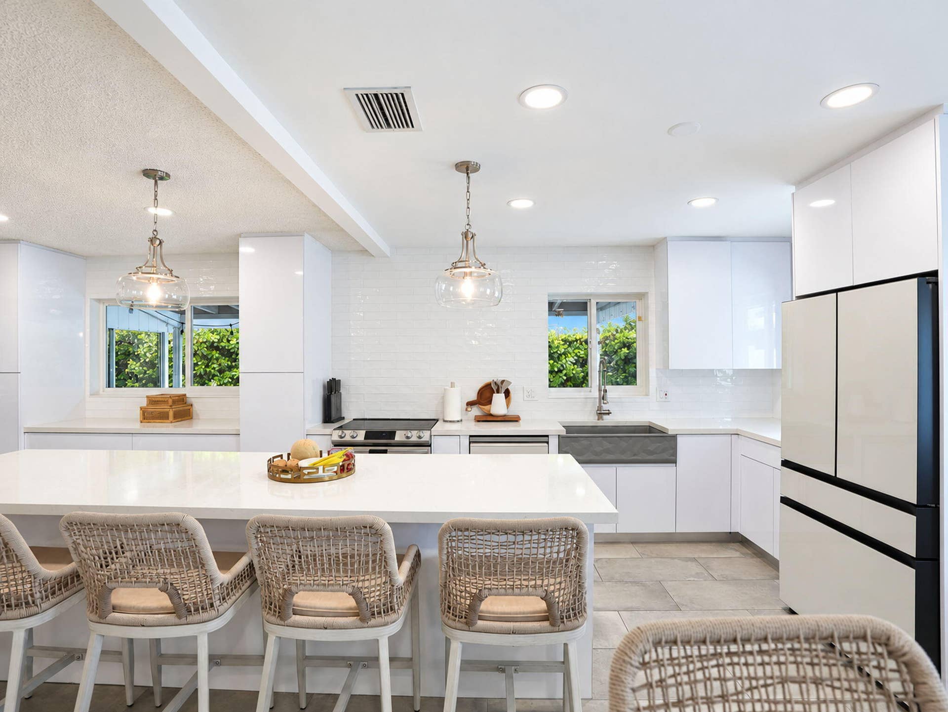 2632 NE 35TH Street, Fort Lauderdale, FL 33306 16-web-or-mls-2632_11