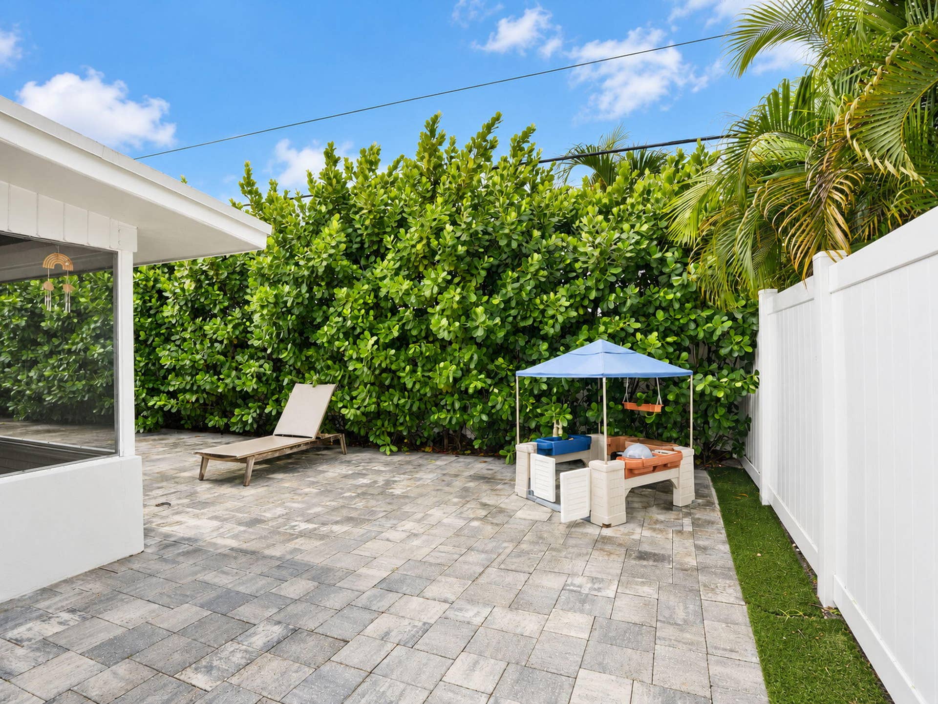2632 NE 35TH Street, Fort Lauderdale, FL 33306 40-web-or-mls-2632_40