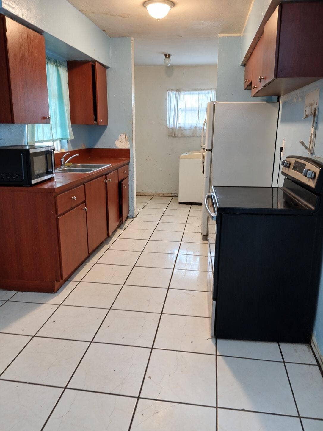 3830 NW 175TH Street, Miami Gardens, FL 33055 Decluttered-Photo-10