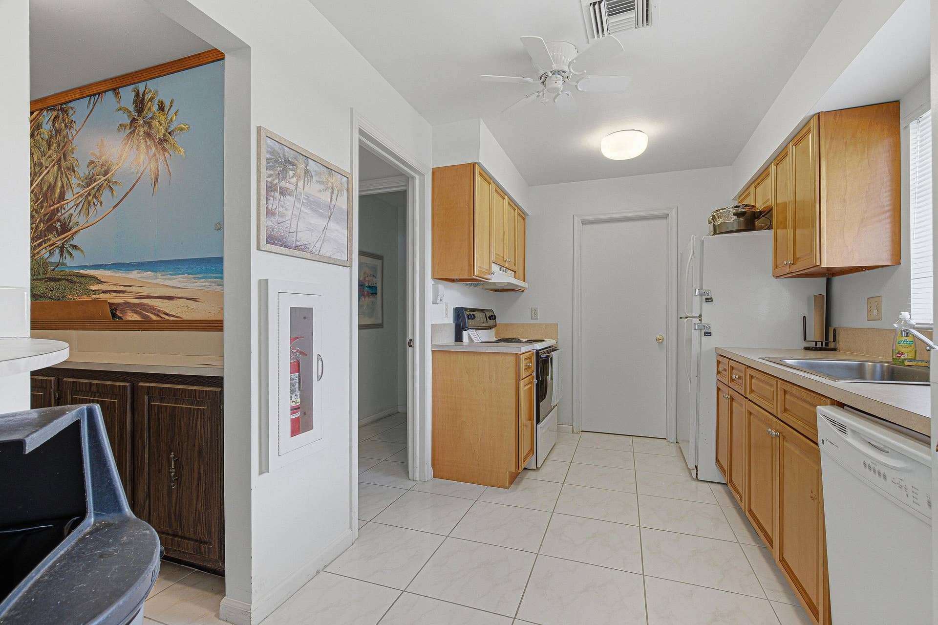 10393 QUAILWOOD Lane, #B, Boynton Beach, Boynton Beach, FL 33436 29-Clubhouse-Kitchen
