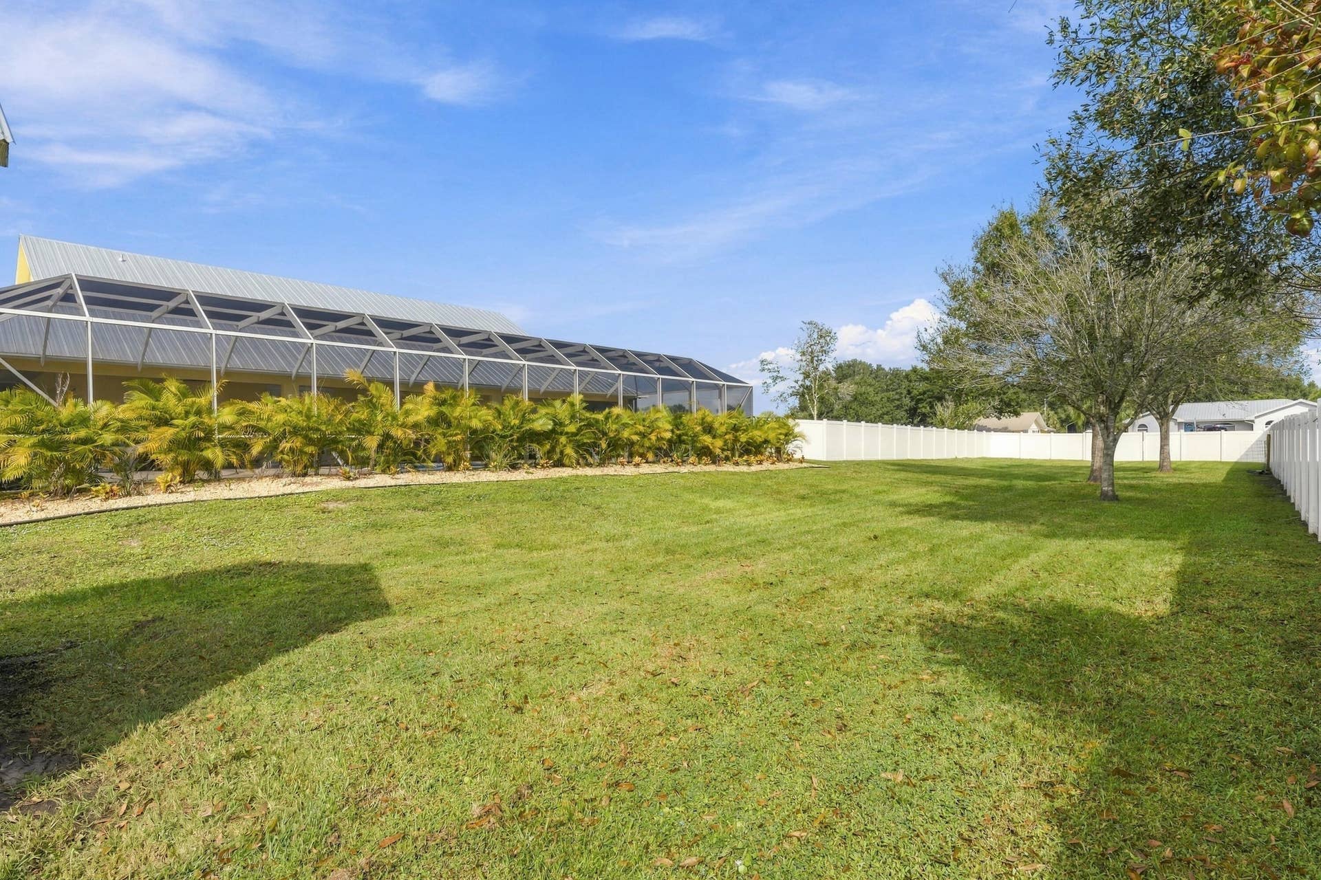 8700 SW 2nd Street, Okeechobee, FL 34974 Large Fenced Yard on 1.06 Acres