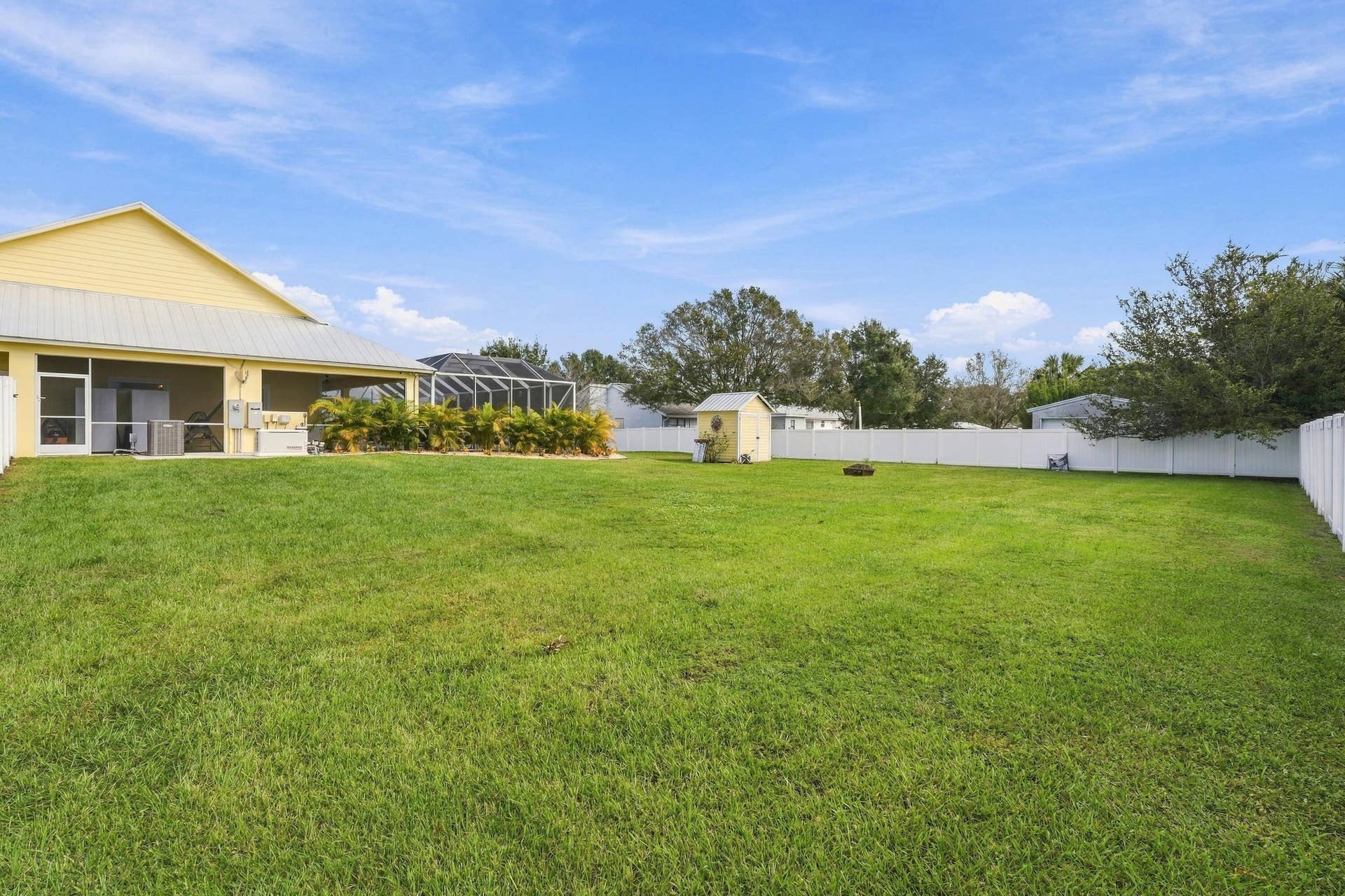 8700 SW 2nd Street, Okeechobee, FL 34974 Spacious Backyard with Privacy Fence