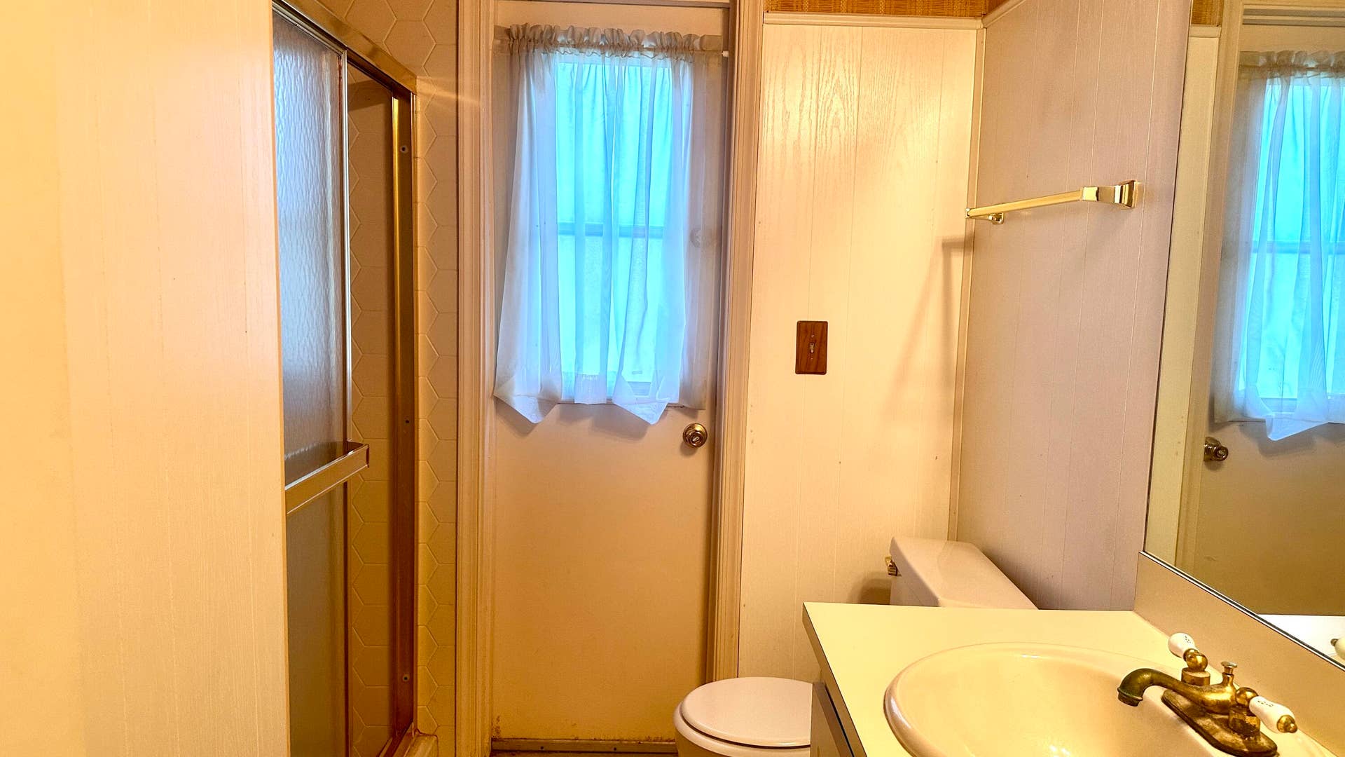 21782 LITTLE BEAR Way, Boca Raton, FL 33428 Bathroom shower