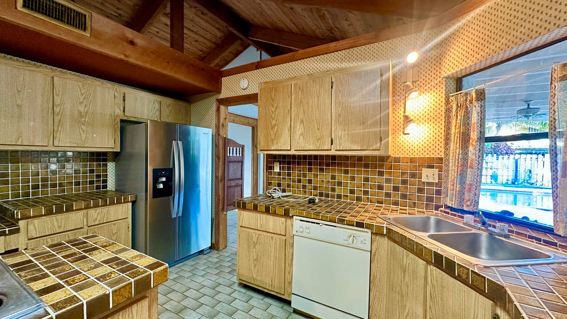 21782 LITTLE BEAR Way, Boca Raton, FL 33428 Kitchen