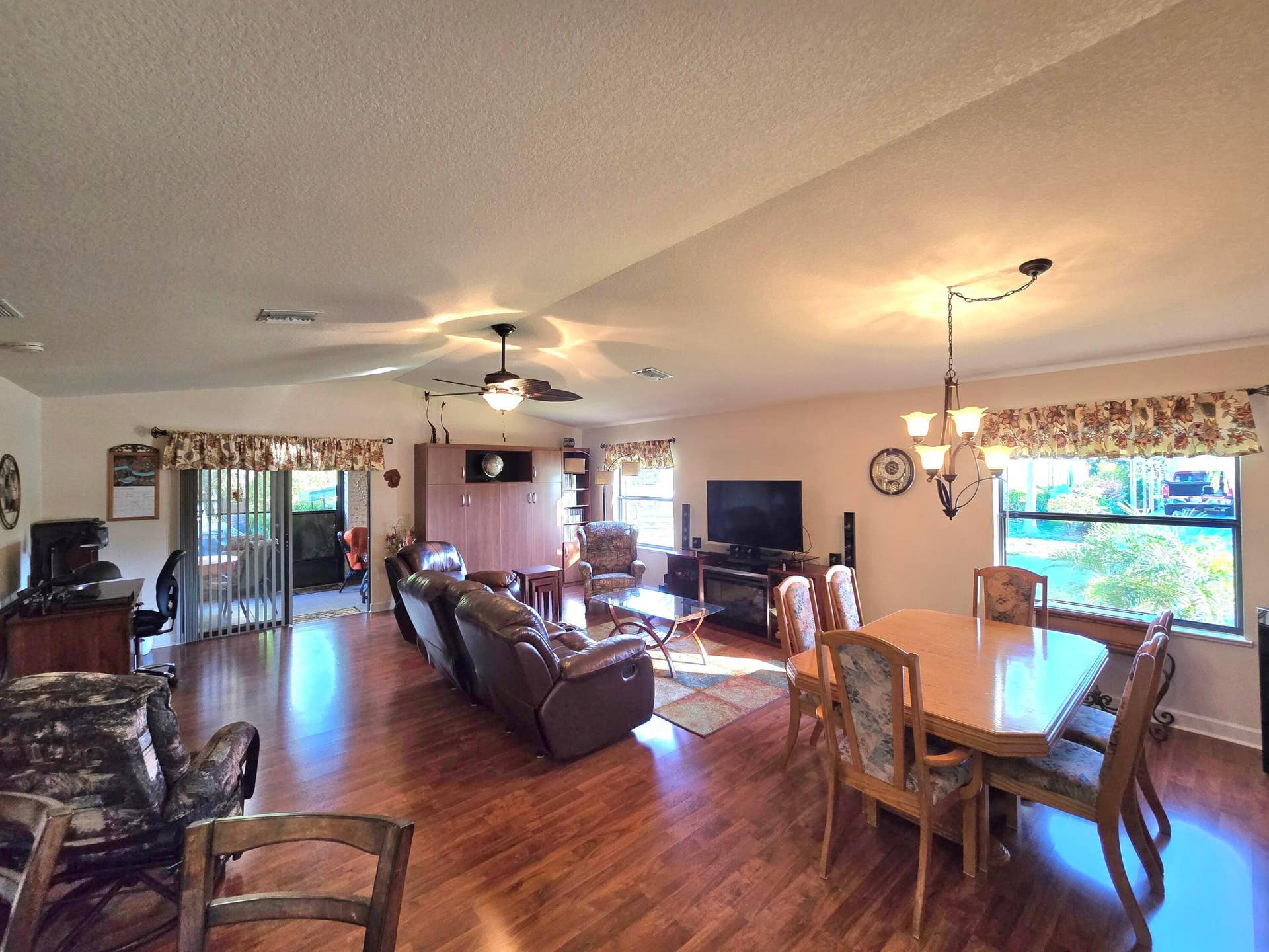 20 Silver Oak Drive, Port St Lucie, FL 34952 1000070710