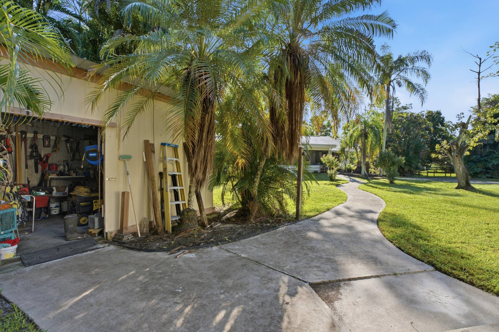 13697 66TH Street N, The Acreage, FL 33412 SMG08835