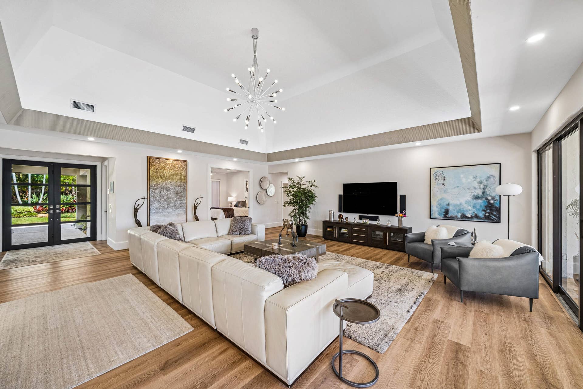 5221 Estates Drive, Delray Beach, FL 33445 Living Room
