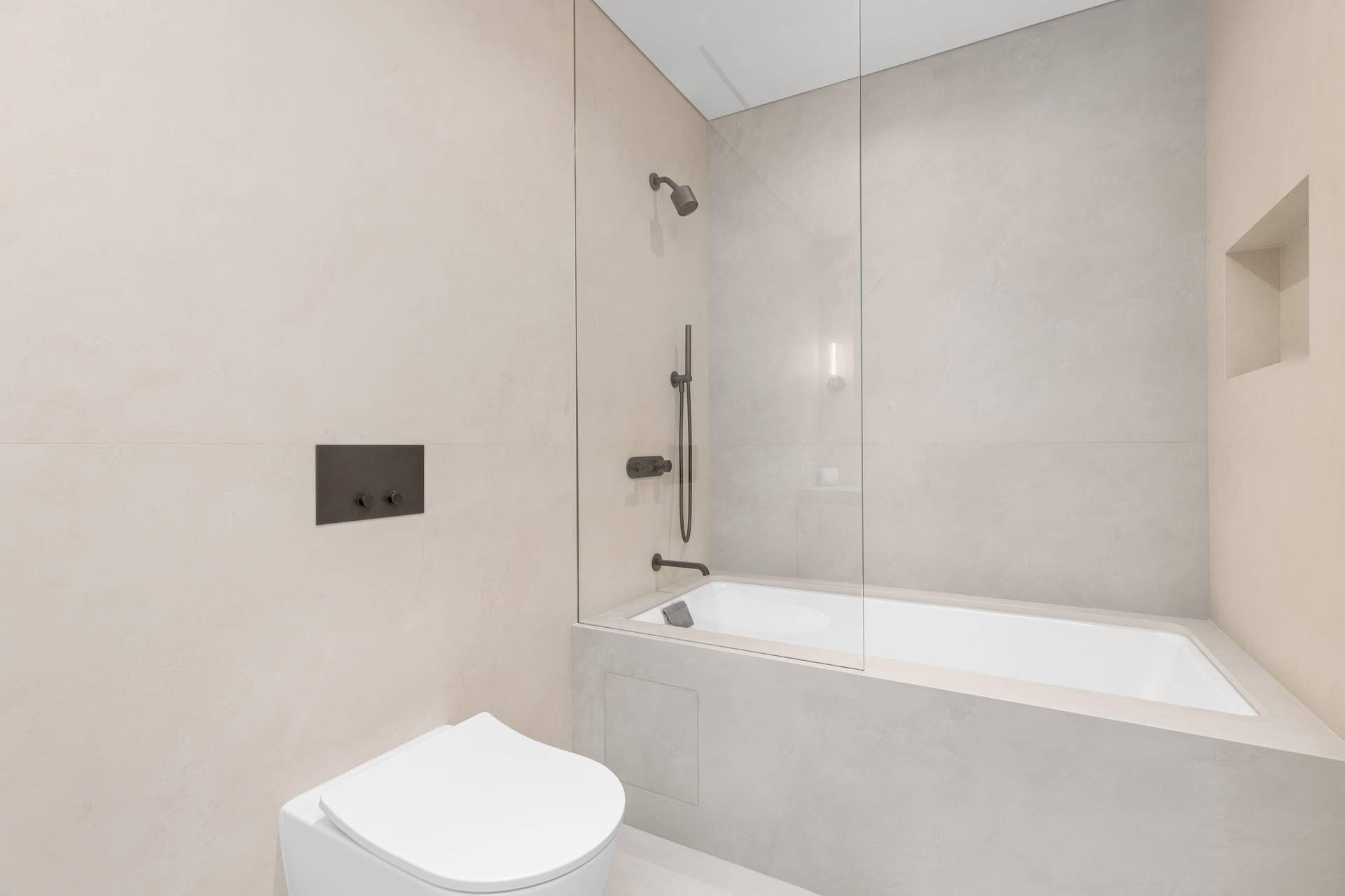 Guest Bath 1