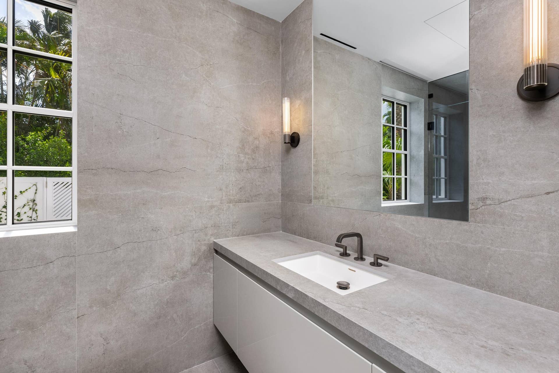 Guest House Bath