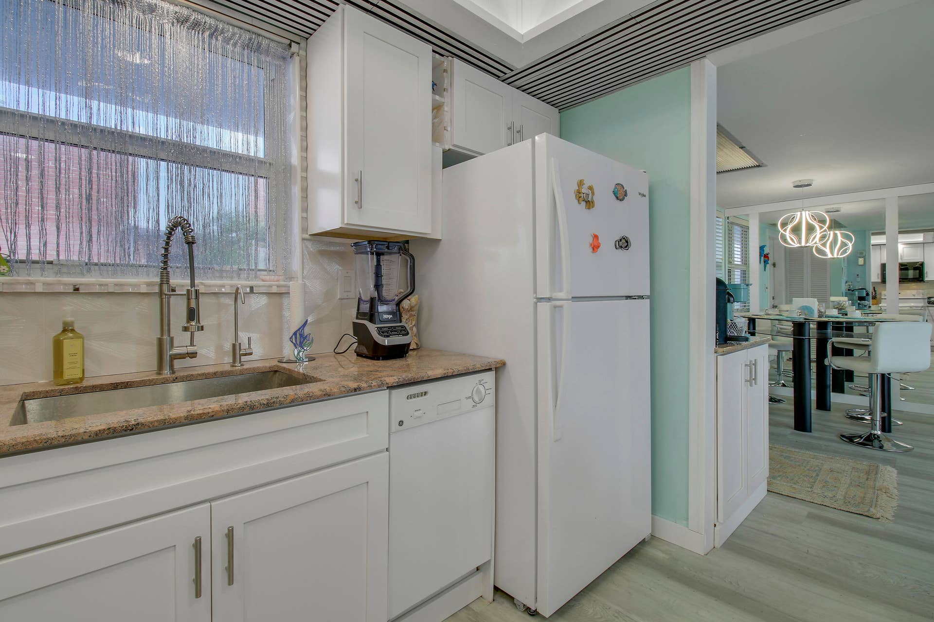 1810 NEW PALM Way, #411, Boynton Beach, FL 33435 kitchen