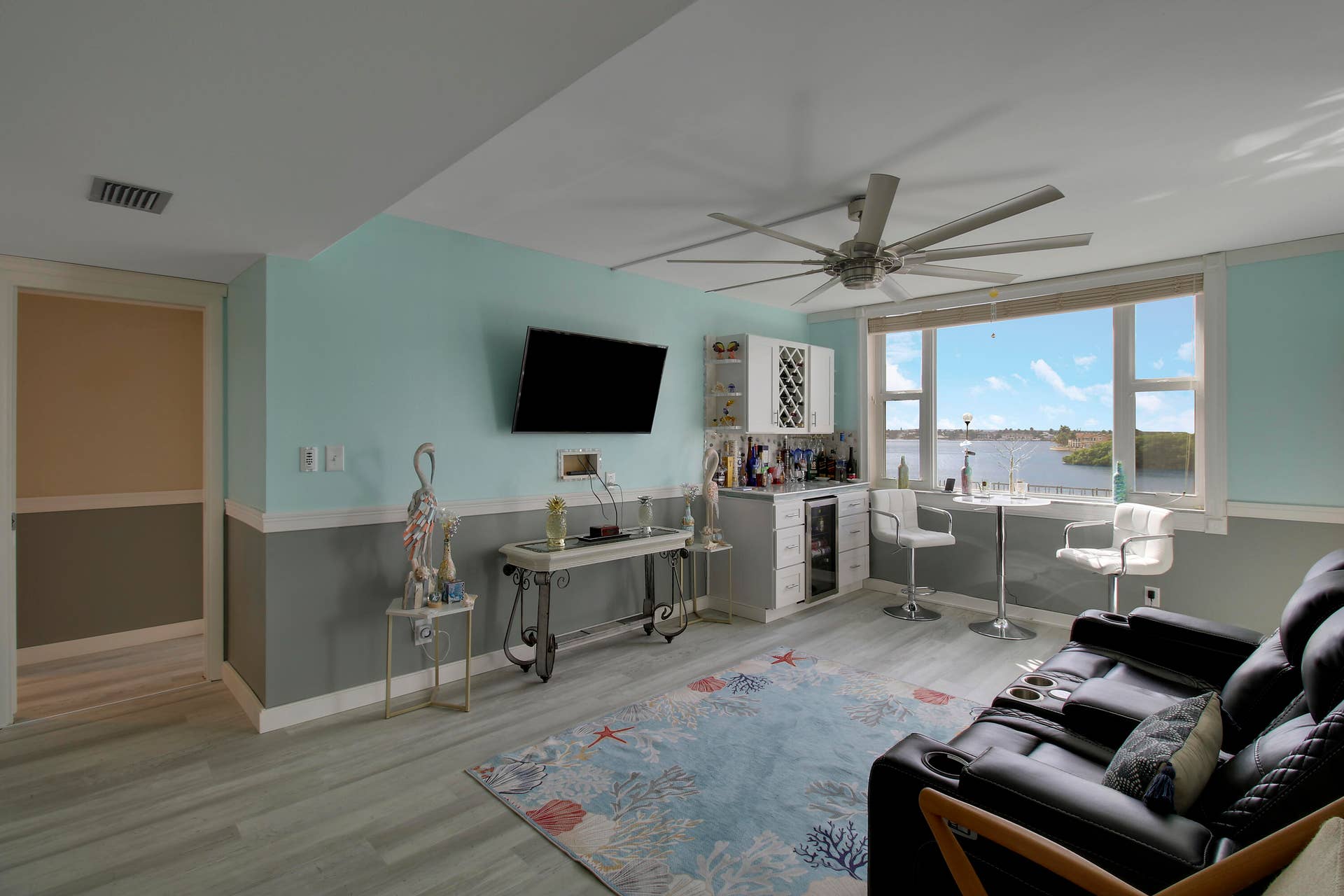 1810 NEW PALM Way, #411, Boynton Beach, FL 33435 living room