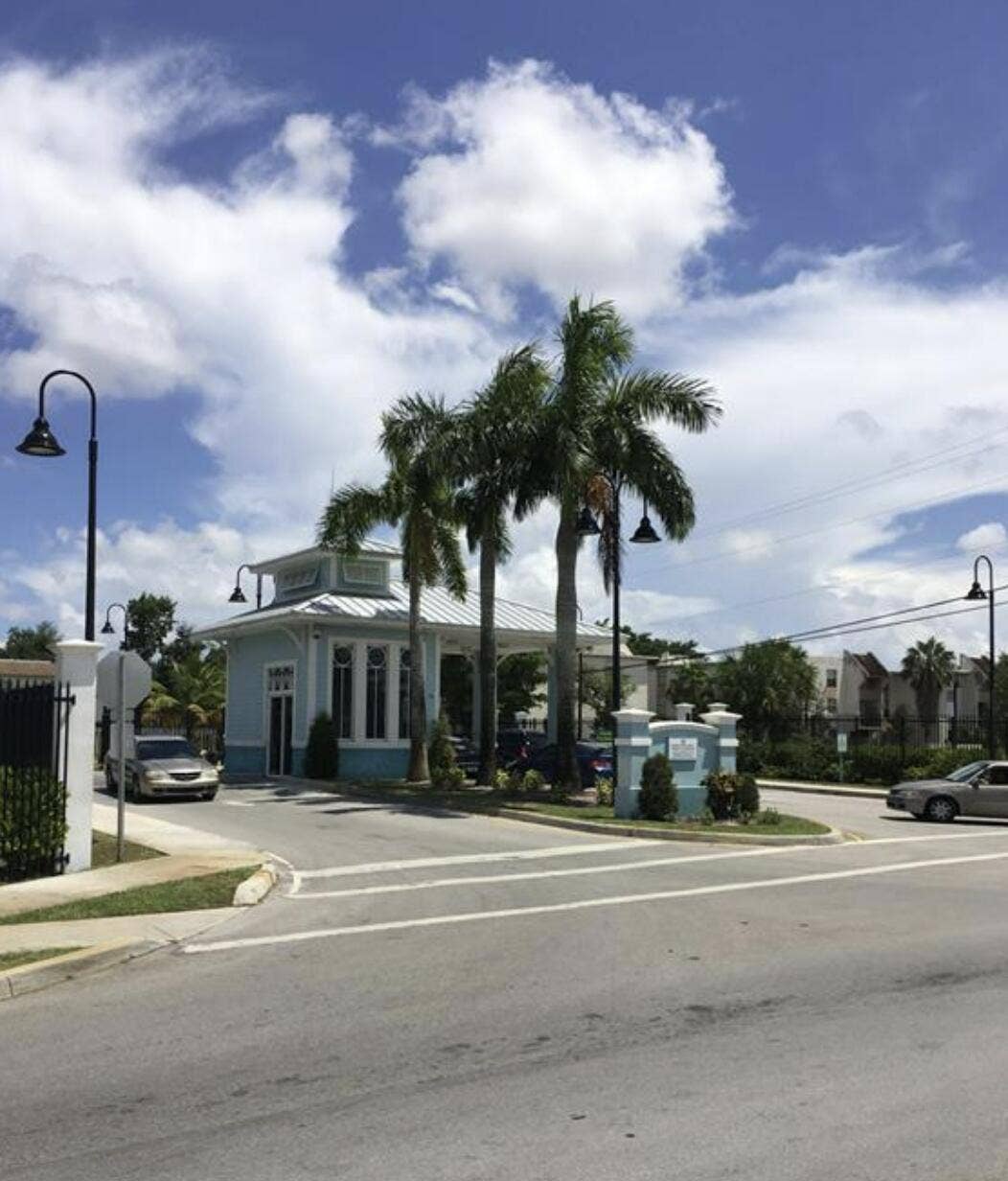 1816 NW 55TH Avenue, #4V, Lauderhill, FL 33313 Gate 2