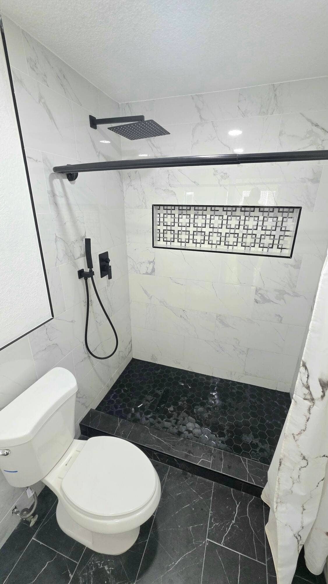 1816 NW 55TH Avenue, #4V, Lauderhill, FL 33313 Bathroom Master