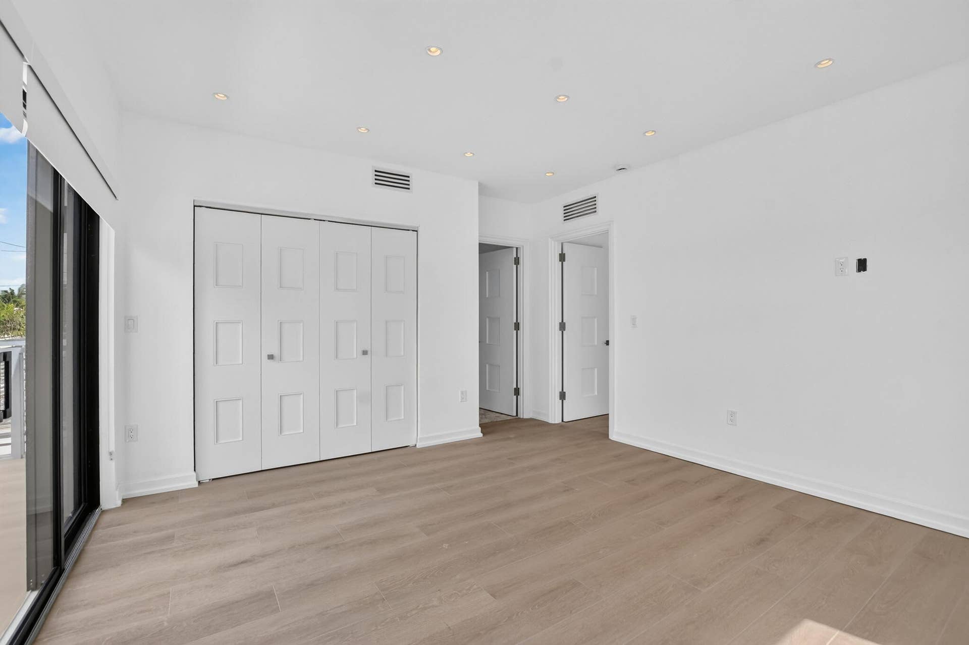 325 NE 20TH Avenue, #Th a, Deerfield Beach, FL 33441 37-web-or-mls-DSC_1951