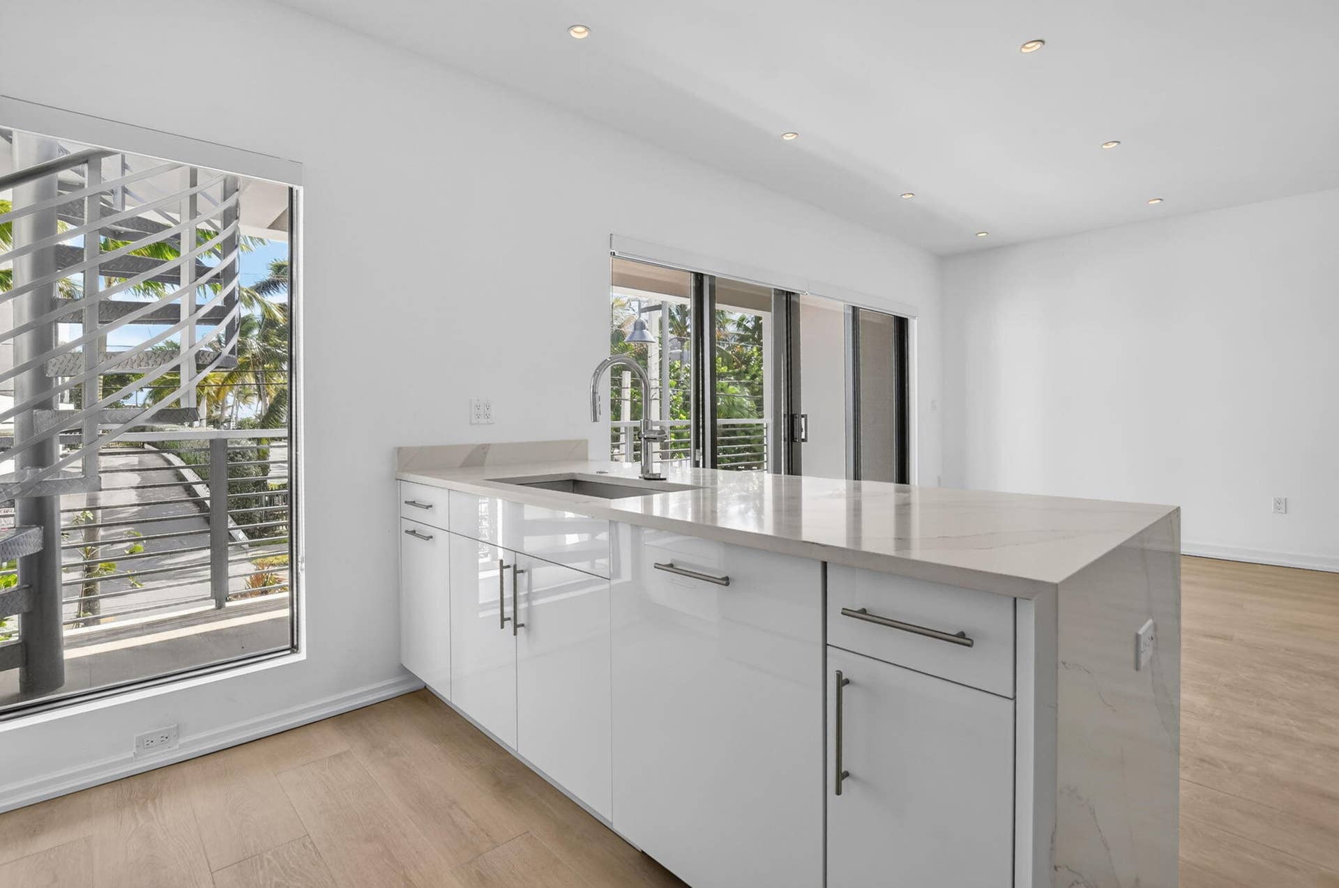 325 NE 20TH Avenue, #Th a, Deerfield Beach, FL 33441 10-web-or-mls-DSC_1855