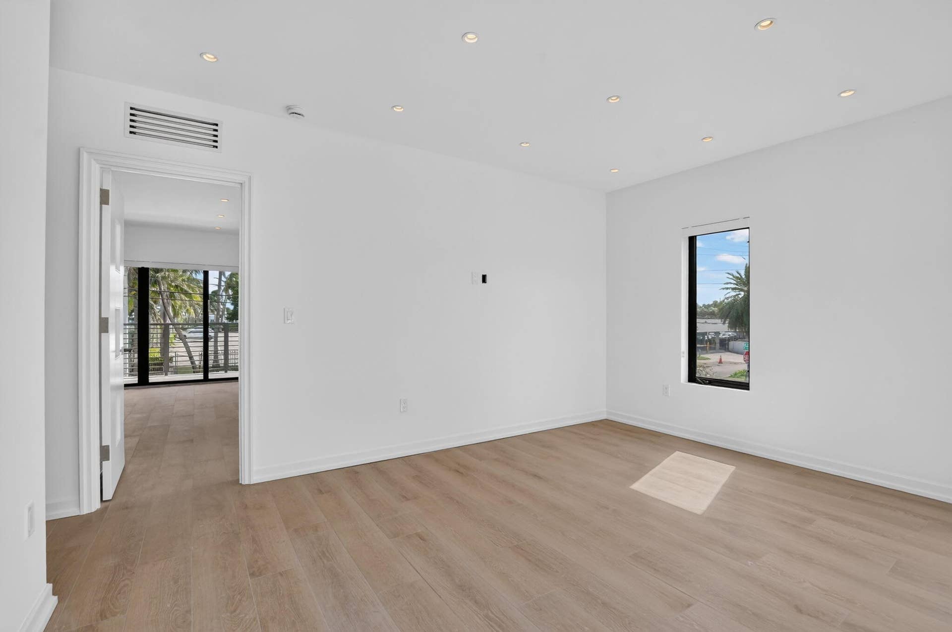 325 NE 20TH Avenue, #Th a, Deerfield Beach, FL 33441 38-web-or-mls-DSC_1955