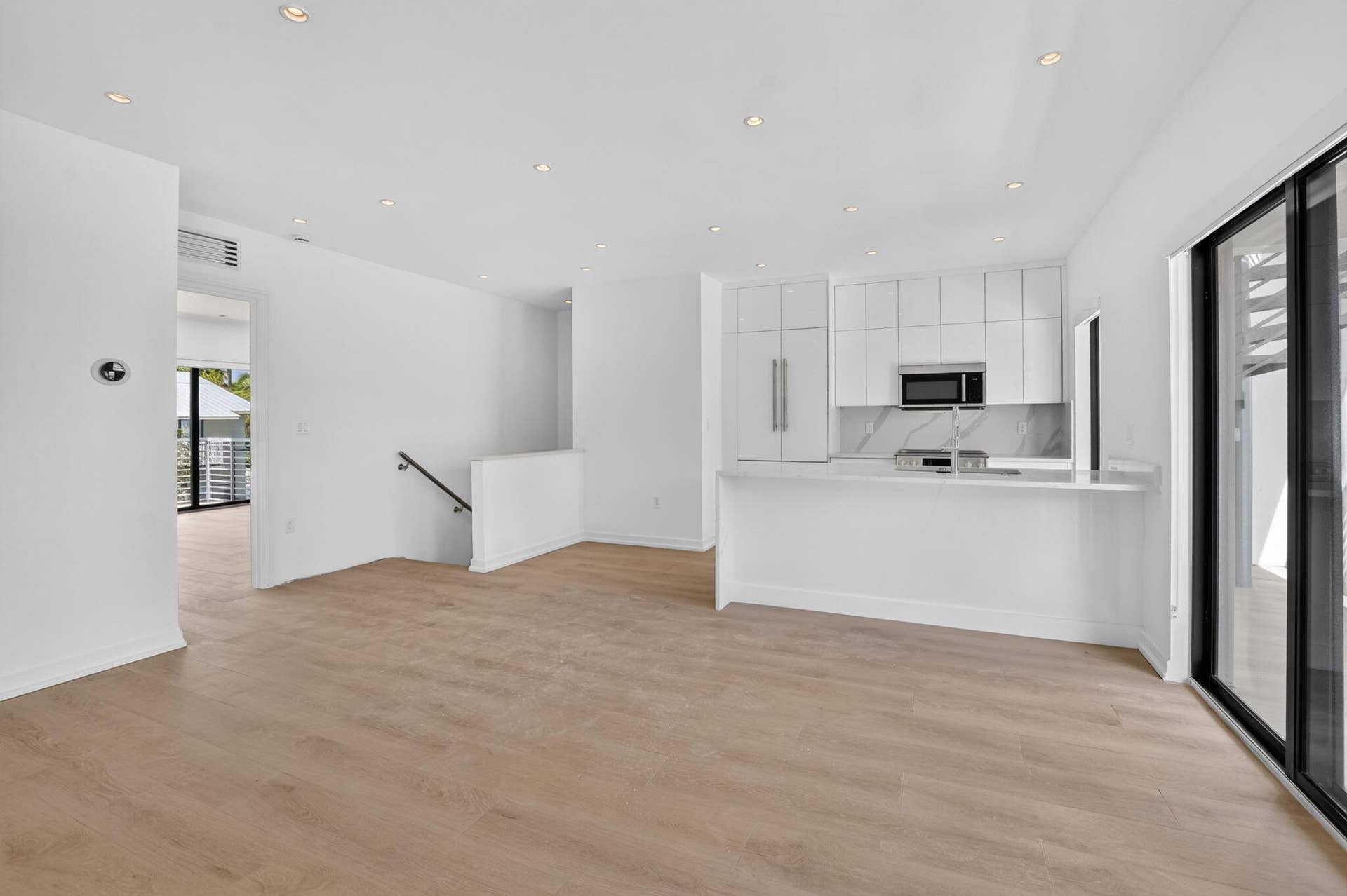 325 NE 20TH Avenue, #Th a, Deerfield Beach, FL 33441 18-web-or-mls-DSC_1875