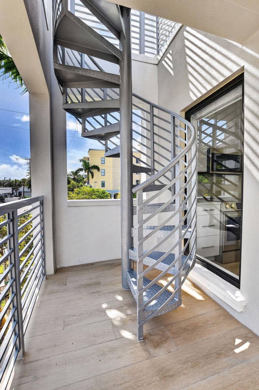 325 NE 20TH Avenue, #Th a, Deerfield Beach, FL 33441 48-web-or-mls-DSC_2006