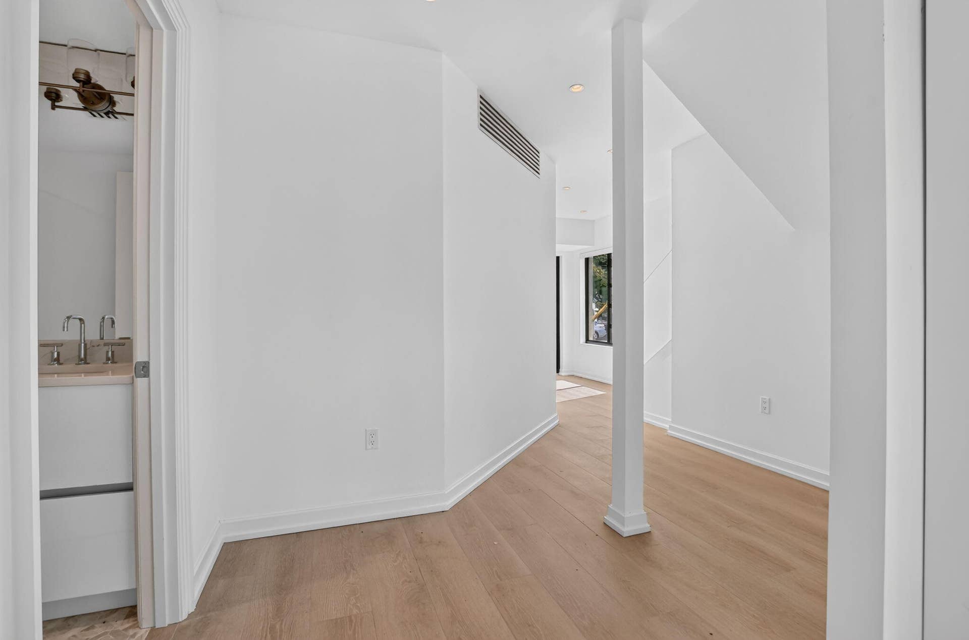 325 NE 20TH Avenue, #Th a, Deerfield Beach, FL 33441 32-web-or-mls-DSC_1935
