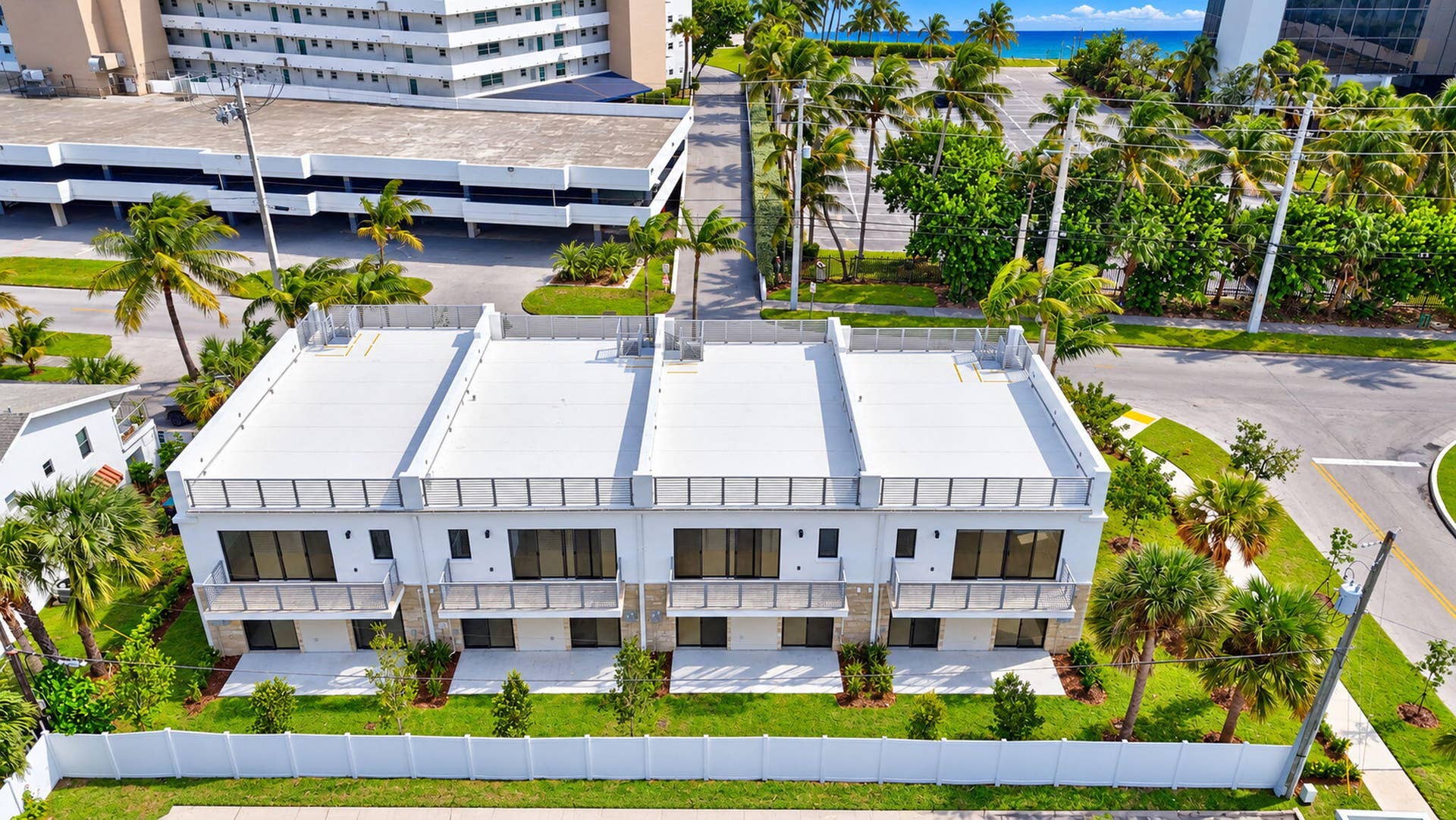 325 NE 20TH Avenue, #Th a, Deerfield Beach, FL 33441 68-web-or-mls-DJI_20261028002222_0079_D_