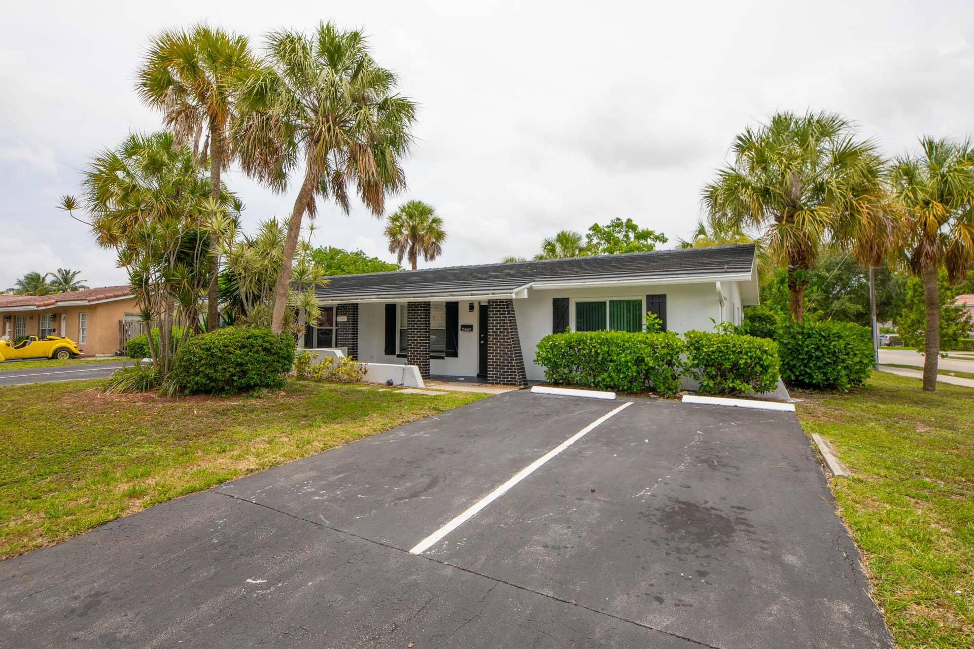 7546 NW 44th Court, Coral Springs, FL 33065 Photo-2