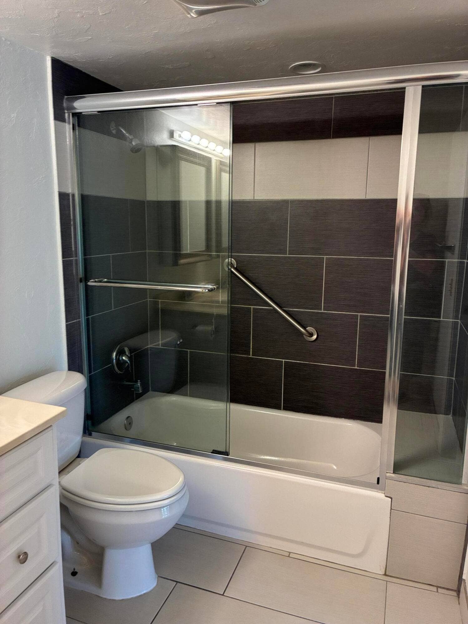 2502 ANTIGUA Terrace, #G1, Coconut Creek, FL 33066 IMG_3643