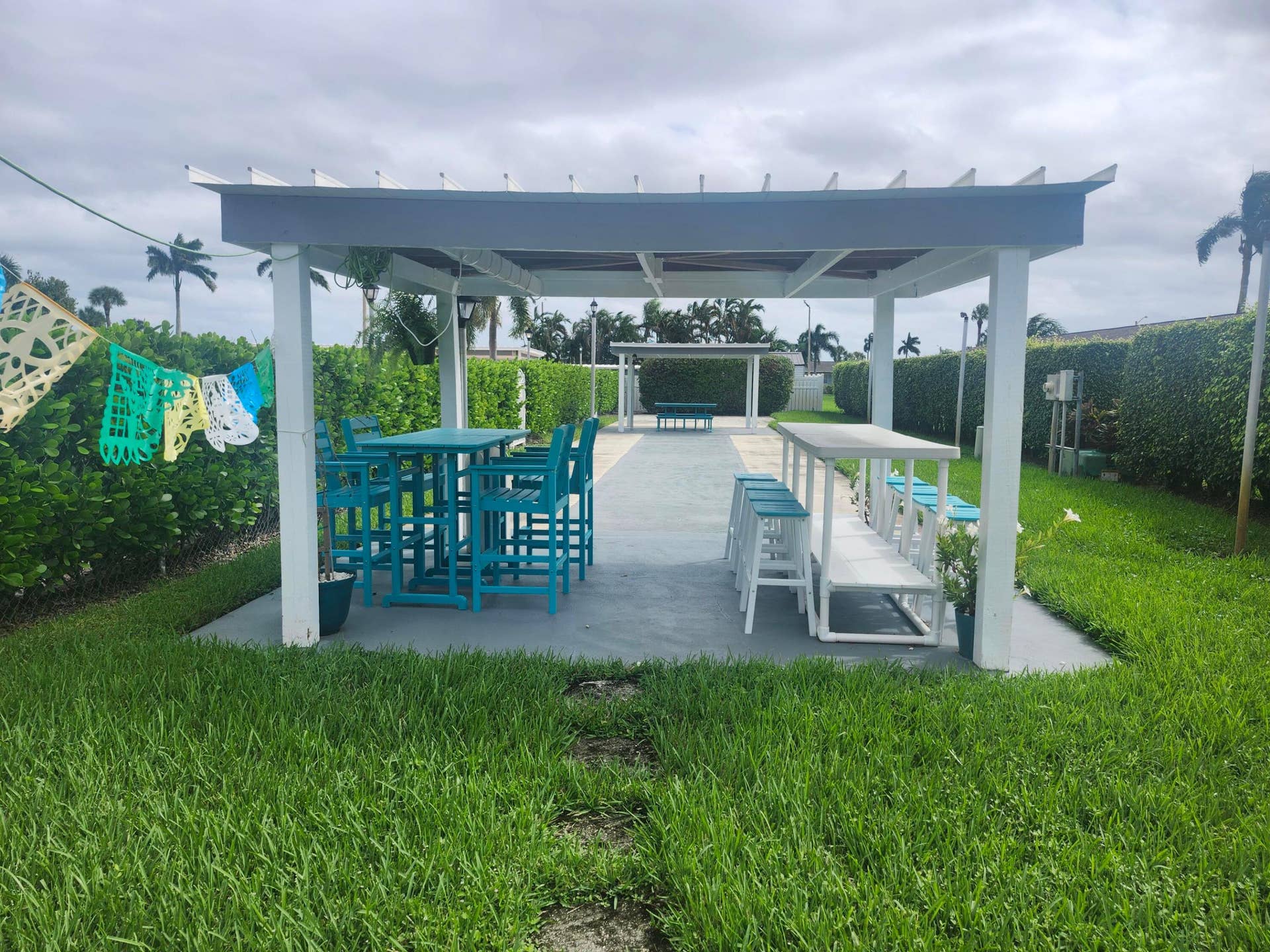 2667 Dudley Drive E, #H, West Palm Beach, FL 33415 Social Area