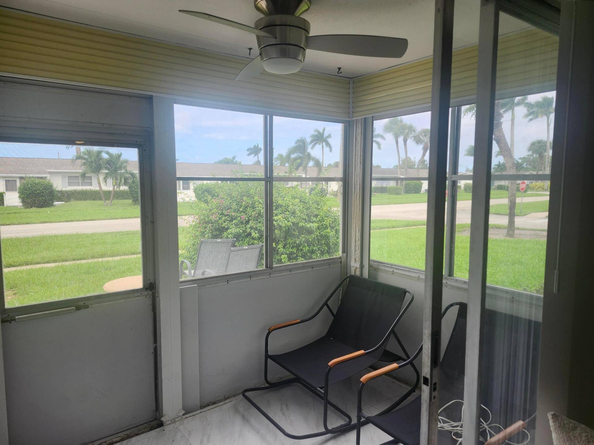 2667 Dudley Drive E, #H, West Palm Beach, FL 33415 Rear Enclosed Patio