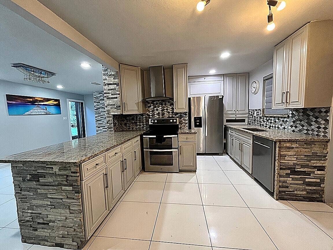 354 TANGERINE Drive, Loxahatchee Groves, Loxahatchee Groves, FL 33470 Kitchen