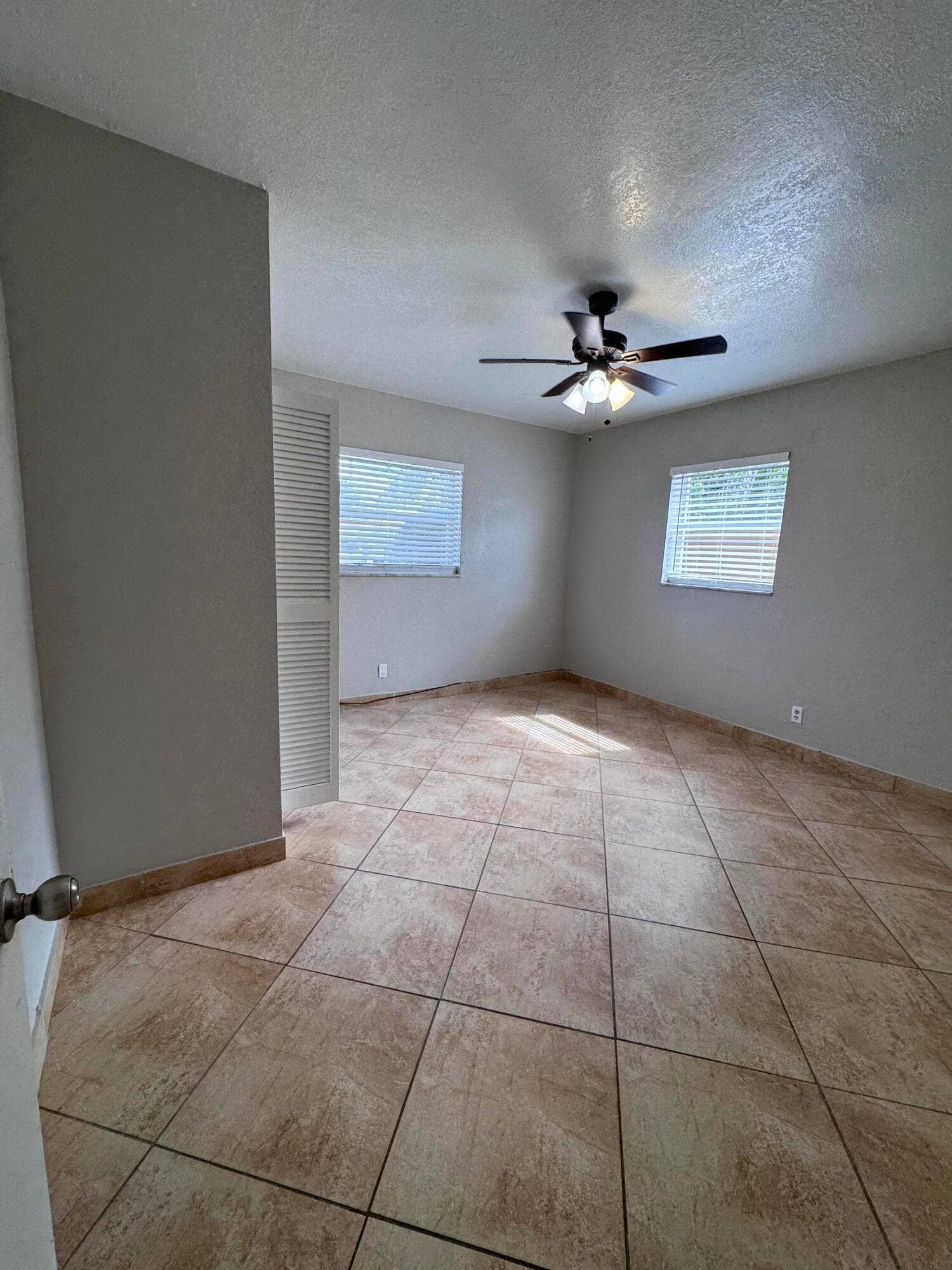 3611 NE 16th Avenue, Pompano Beach, FL 33064 IMG_3359