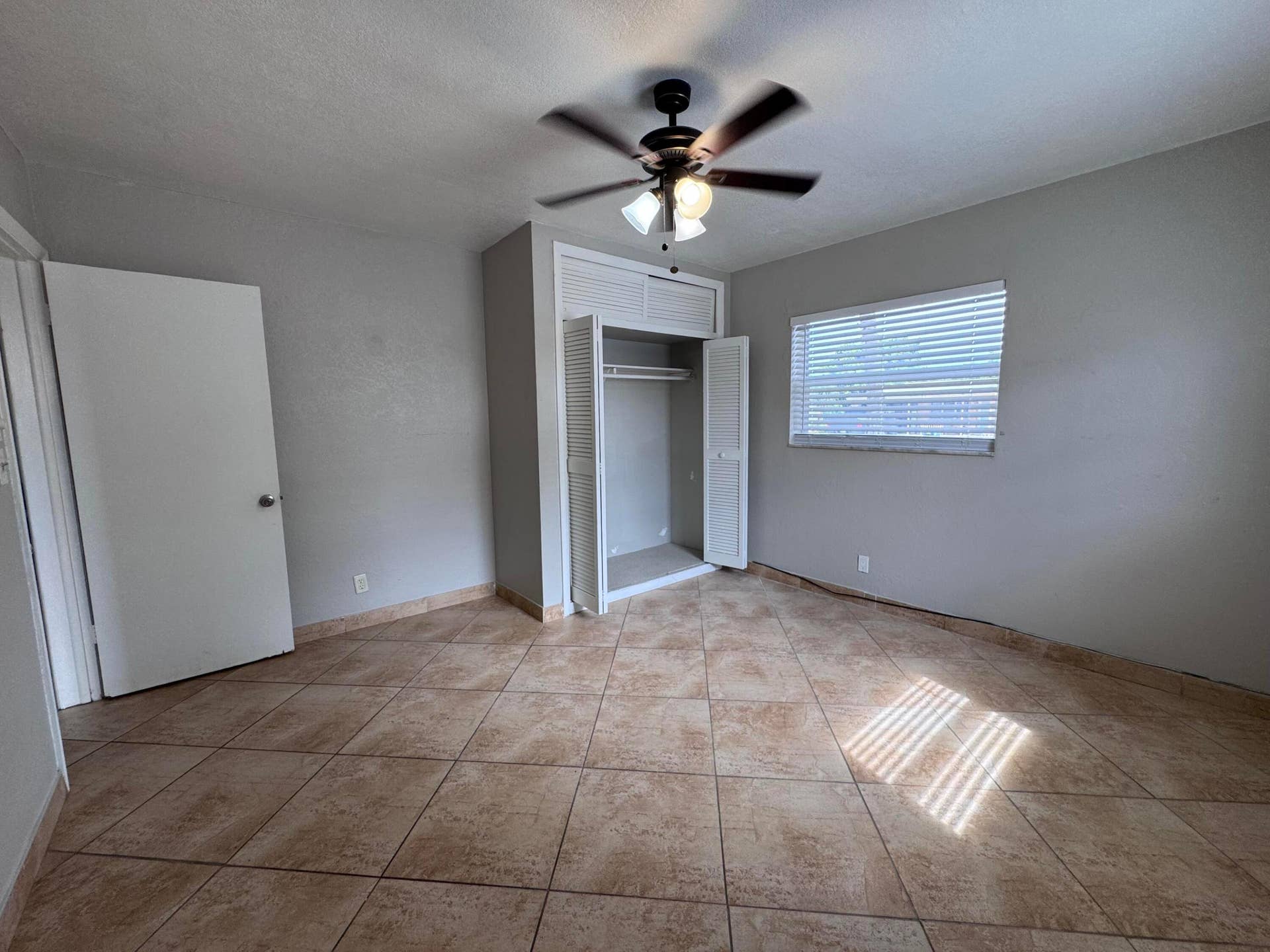 3611 NE 16th Avenue, Pompano Beach, FL 33064 IMG_3360