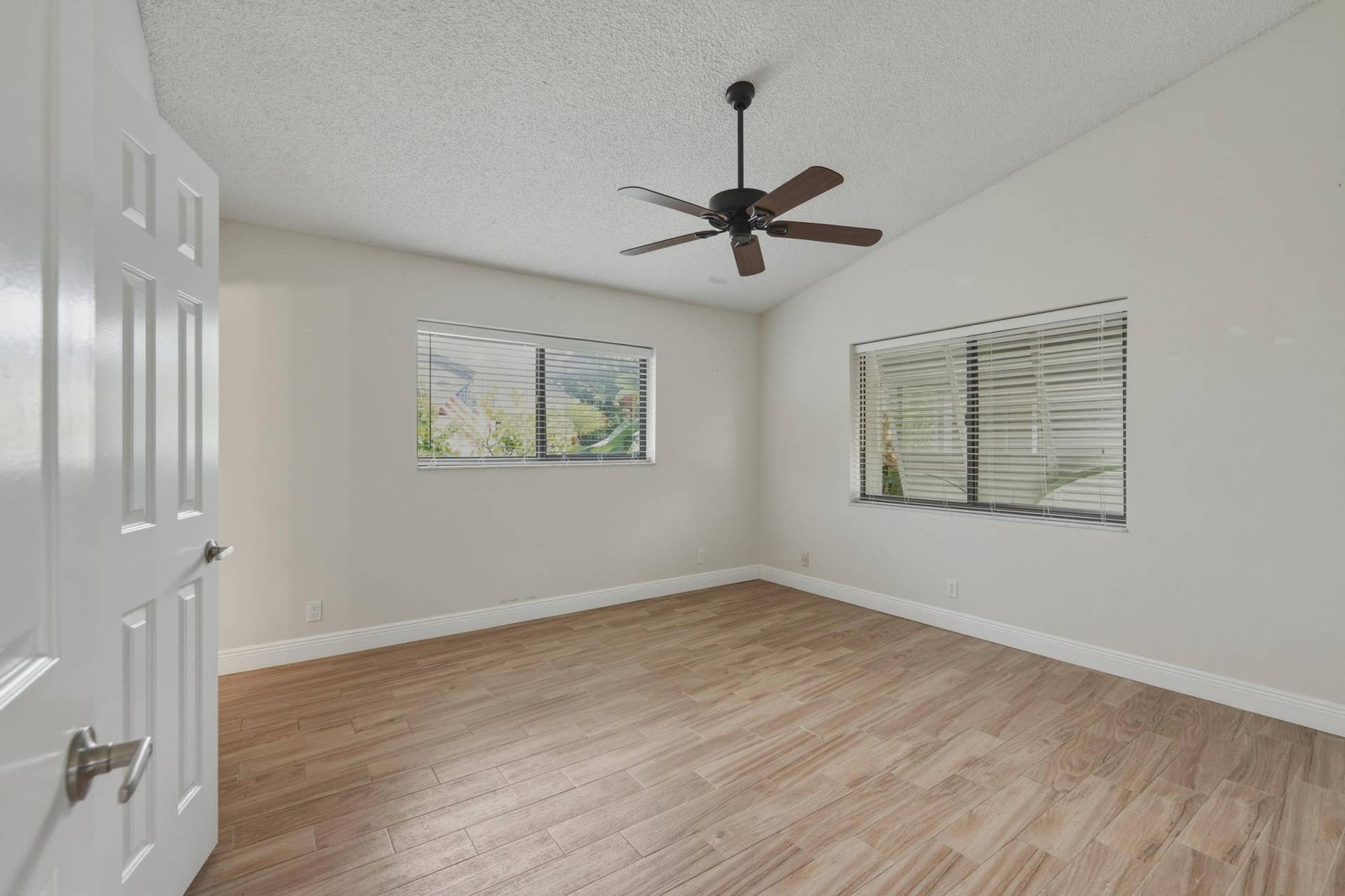 14 LAS ISLAS, Boynton Beach, FL 33426 DSC09081