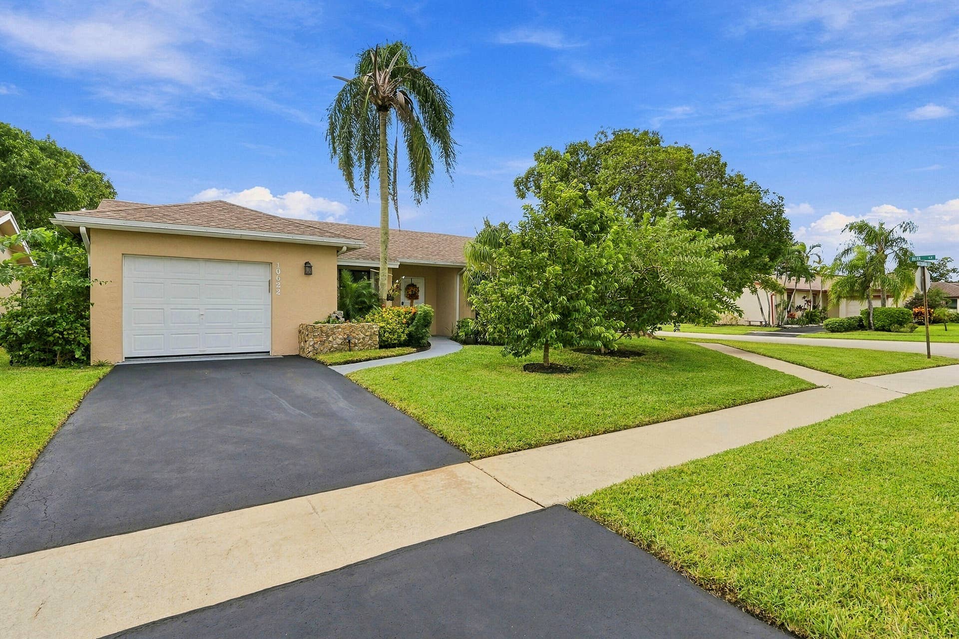 10622 GREENBRIAR Court, Boca Raton, FL 33498 04_dsc_2500_f564ab1b